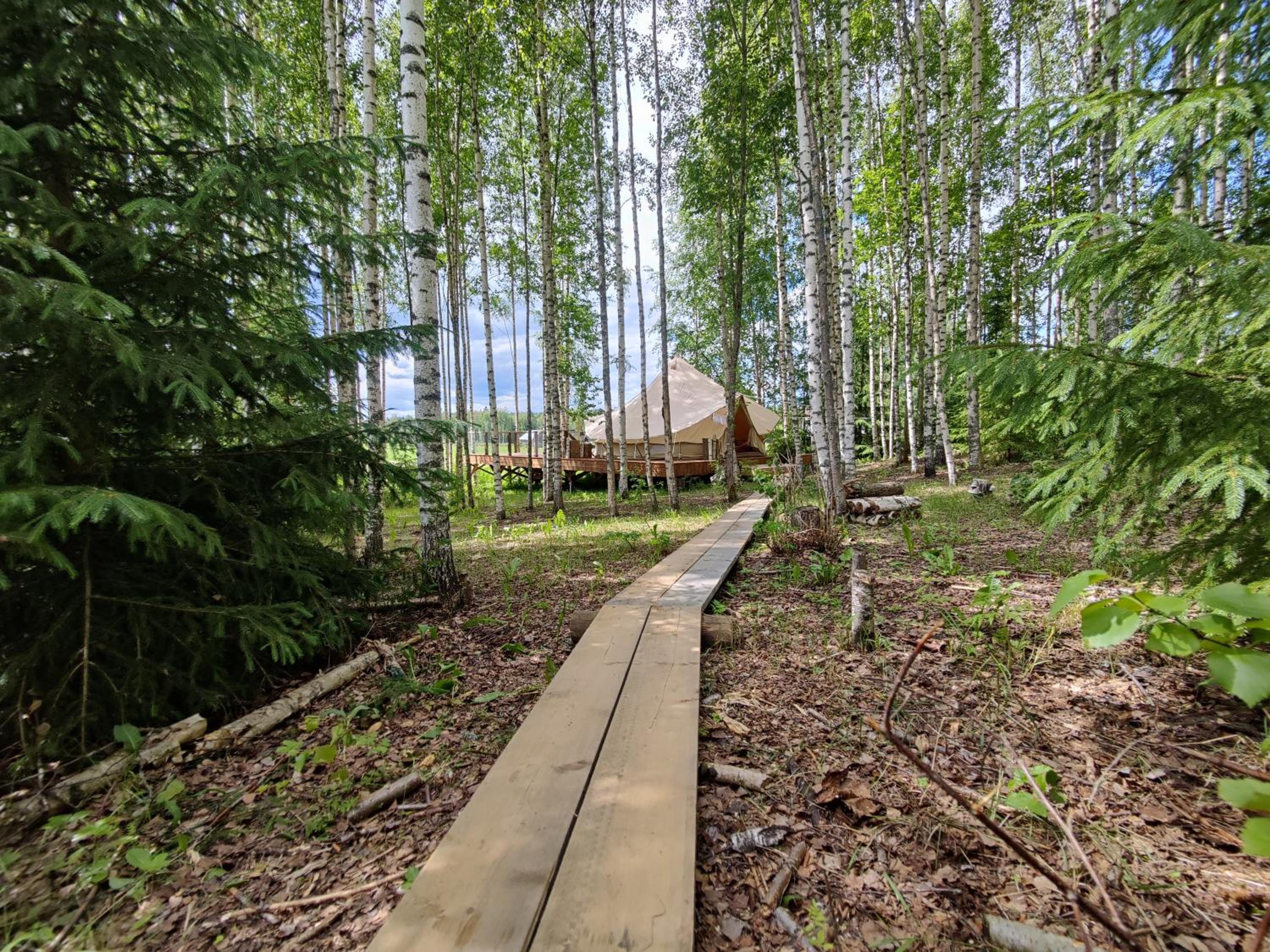 Käkiniitty Glamping Cuckoo Camp
