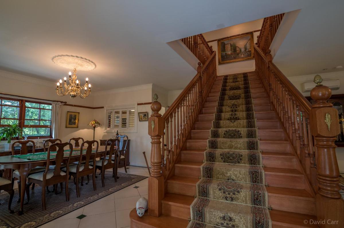 Grove Manor