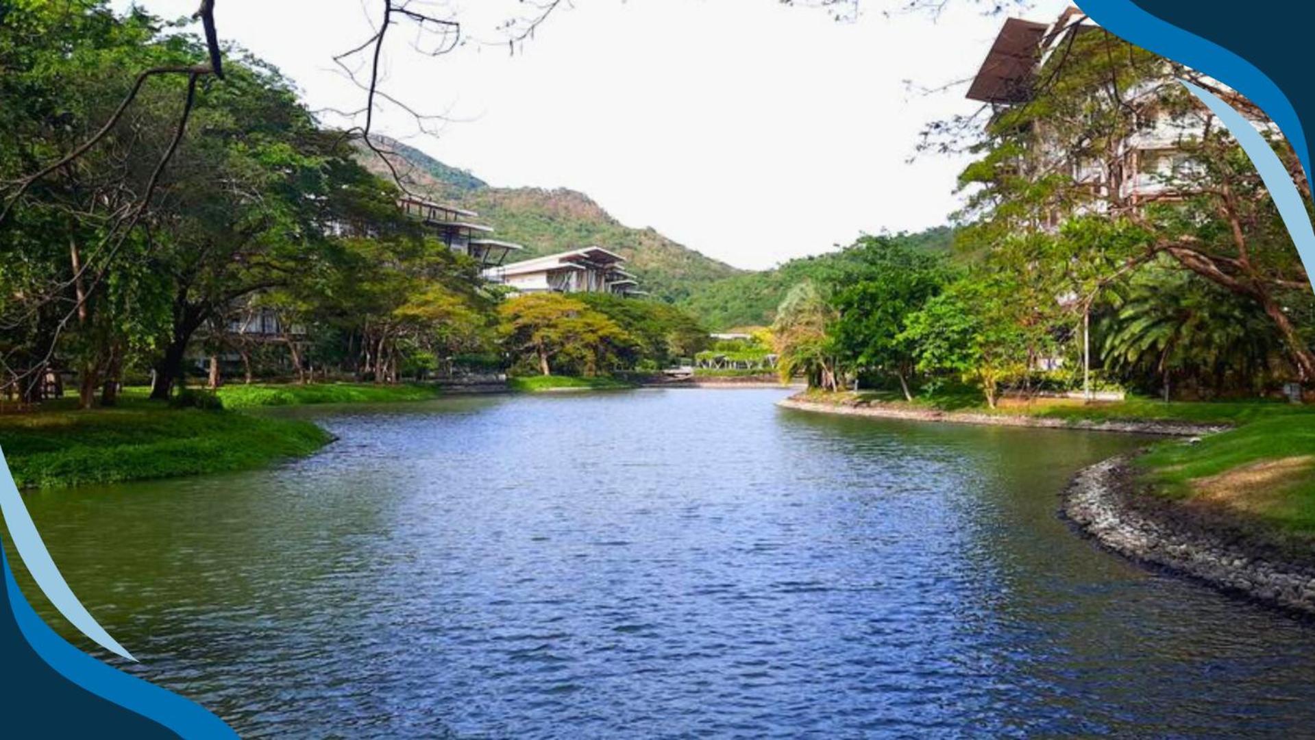Pico de Loro Hamilo Coast view 3