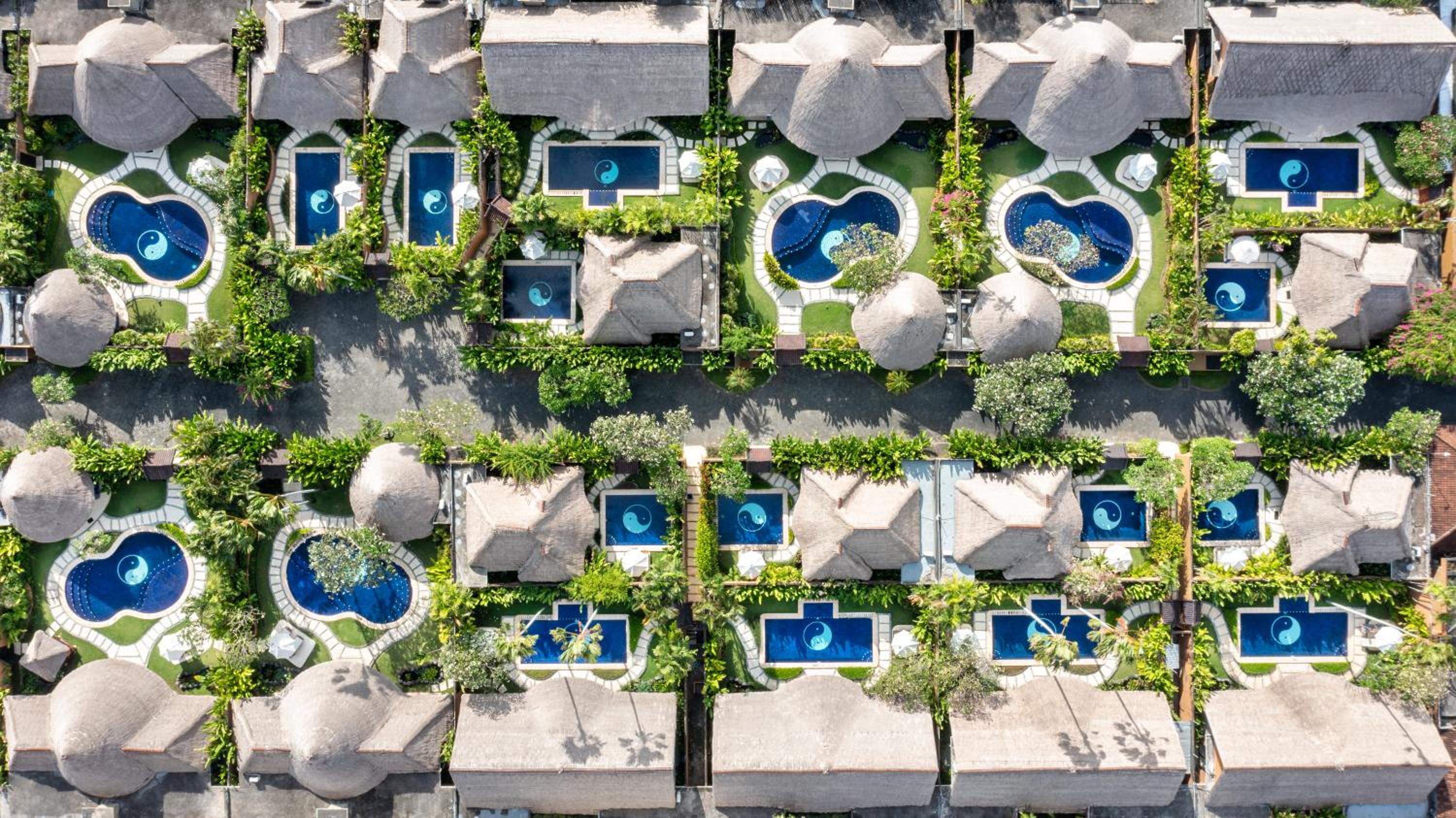 Hotel Impiana Private Villas Seminyak - Image 1