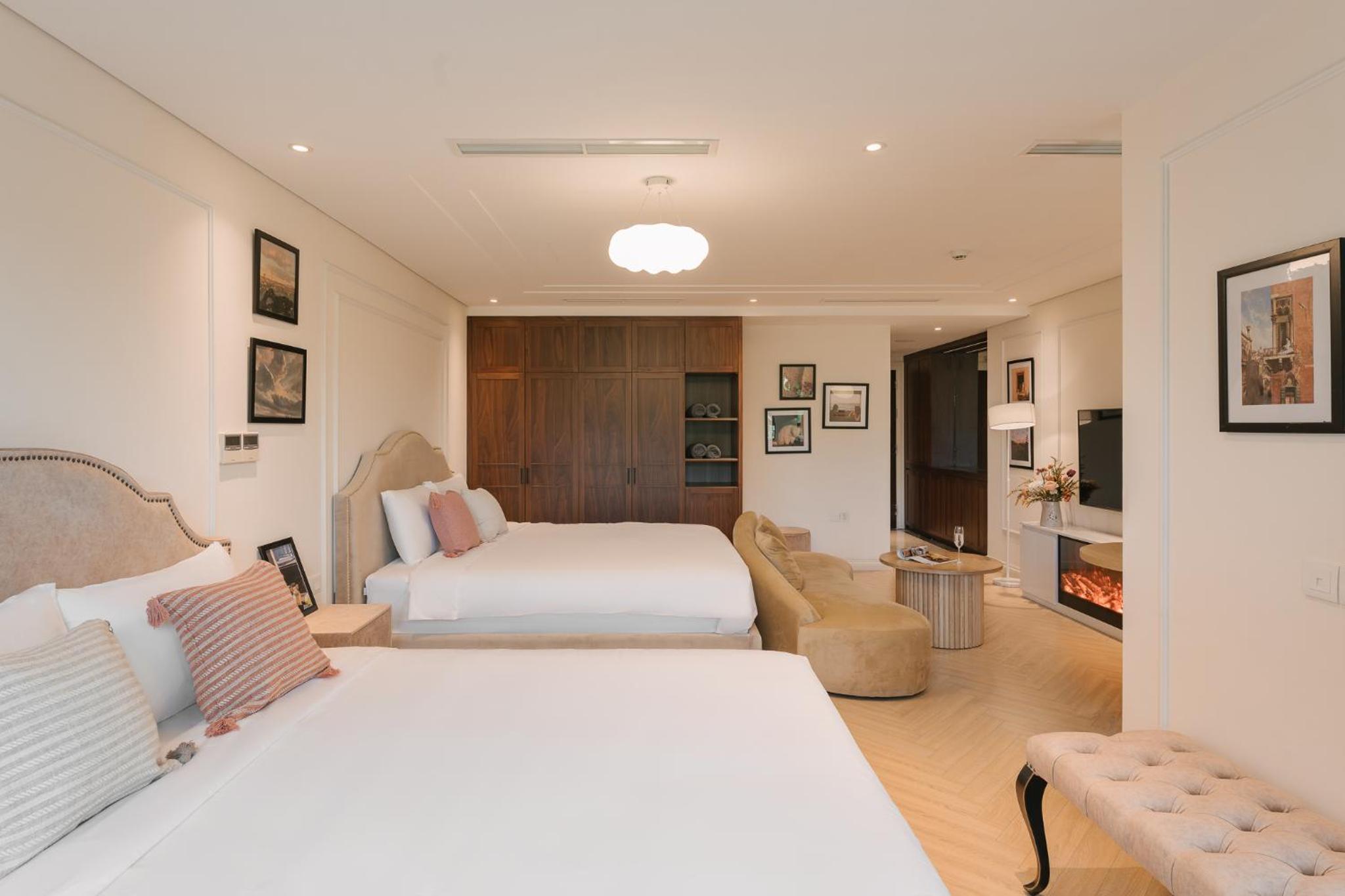 T Place Luxury Apartment Hoan Kiem Lake by SSens Homes