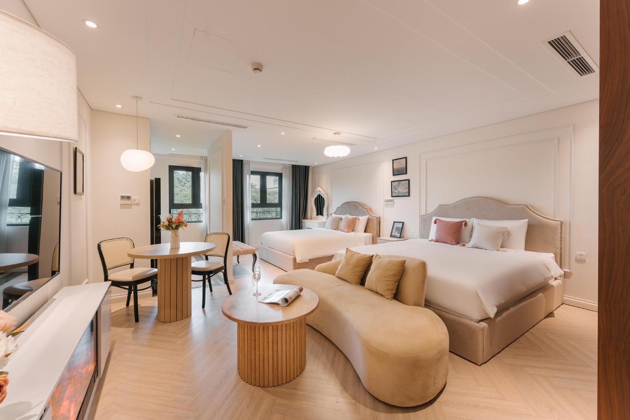 T Place Luxury Apartment Hoan Kiem Lake by SSens Homes