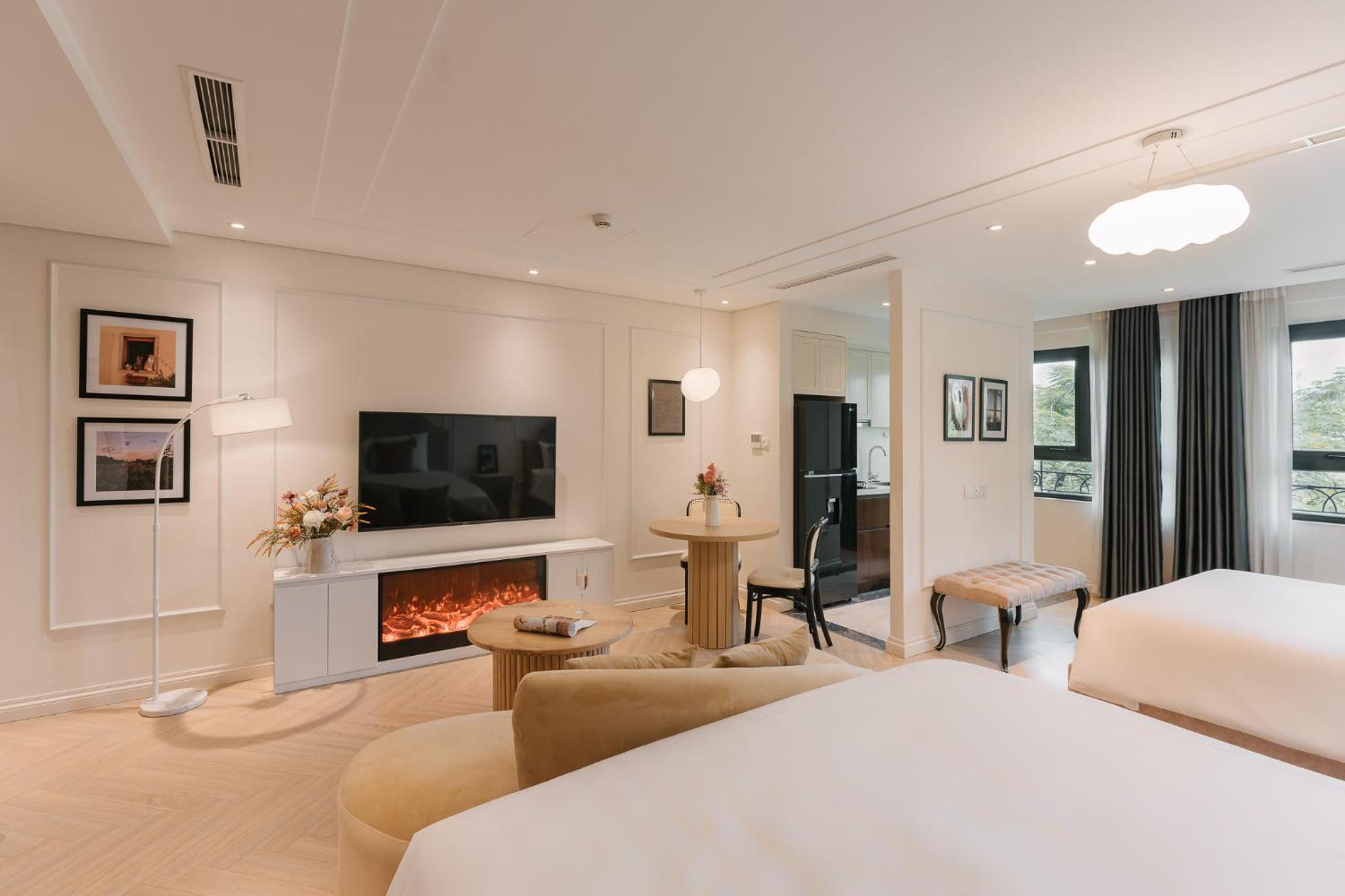 T Place Luxury Apartment Hoan Kiem Lake by SSens Homes