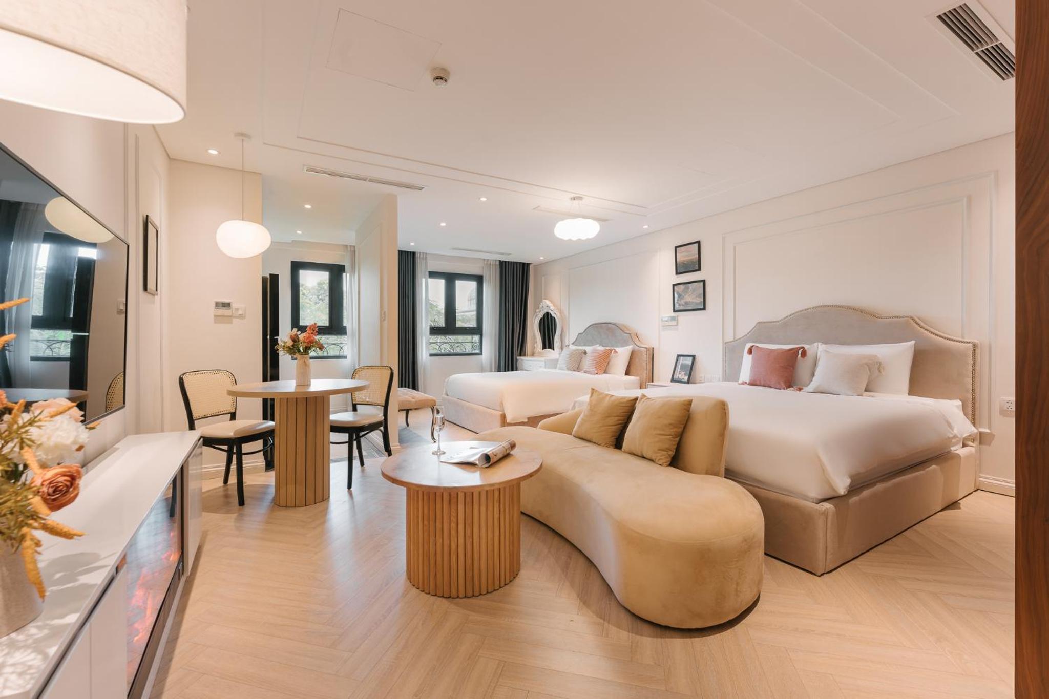 T Place Luxury Apartment Hoan Kiem Lake by SSens Homes