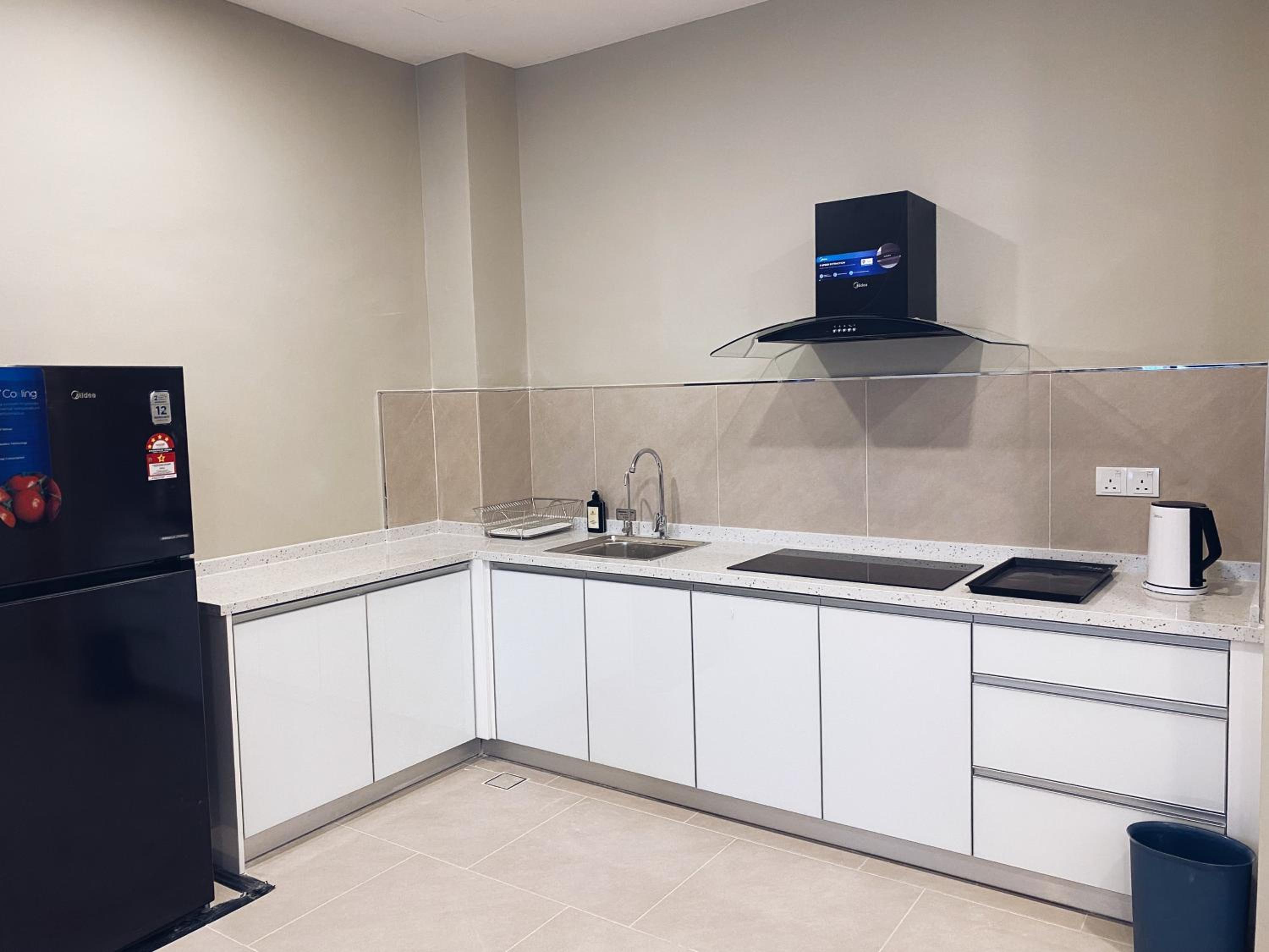 Zenith Suites Cameron