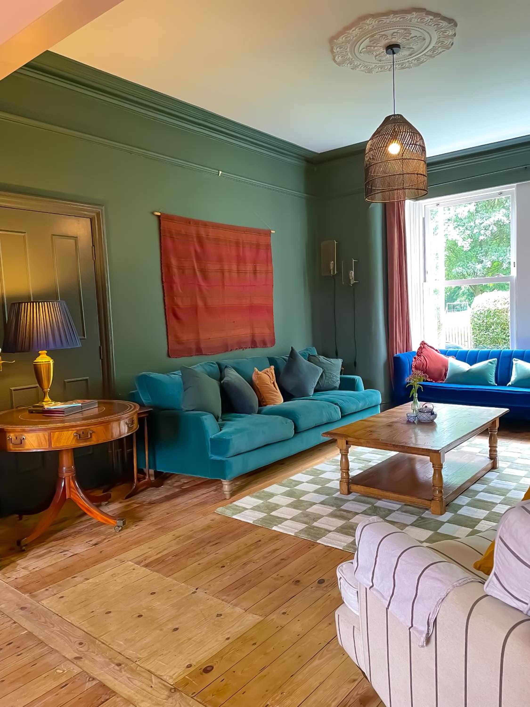 lounge