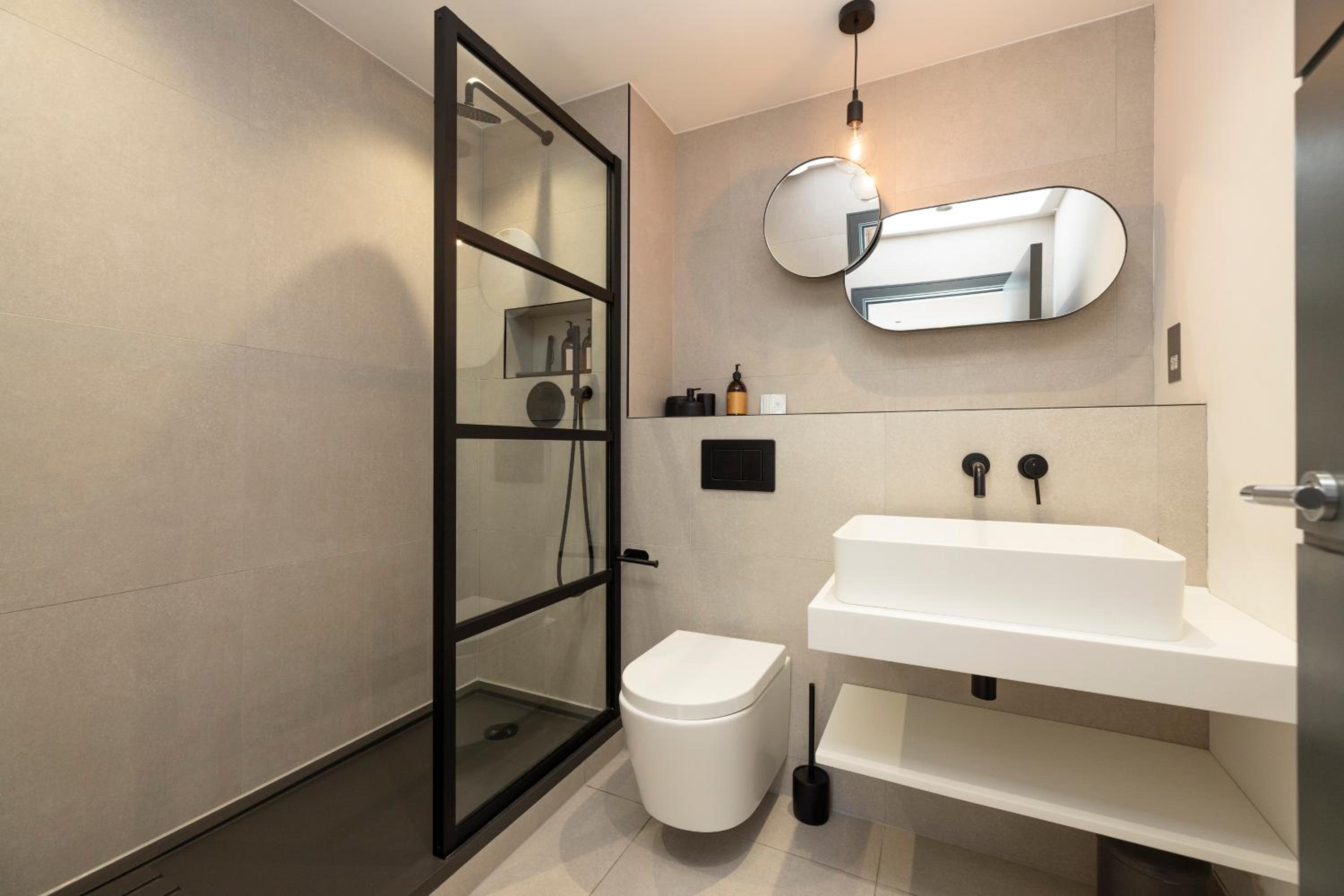 JOIVY Fabulous Apartment with Bay View Terrace
