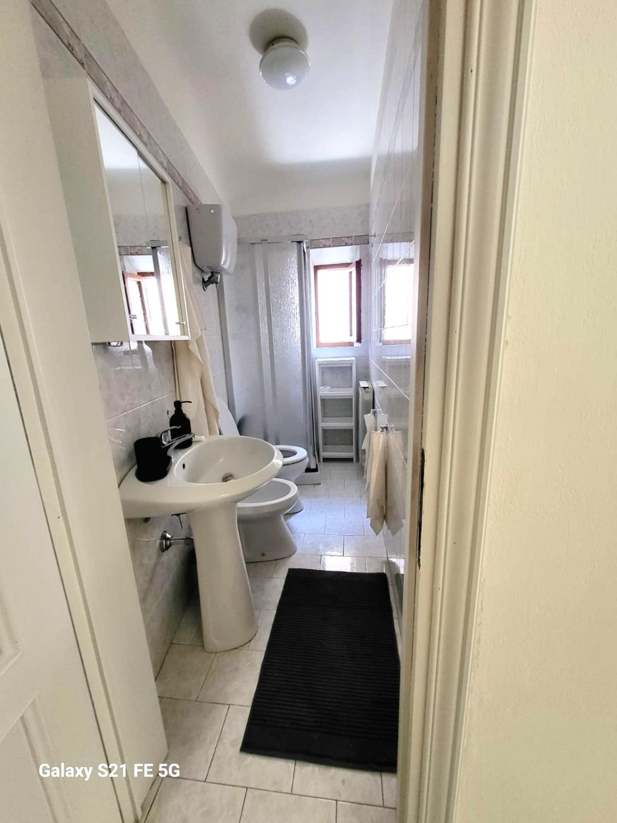 Alba -vista unica con terrazza- photo 3