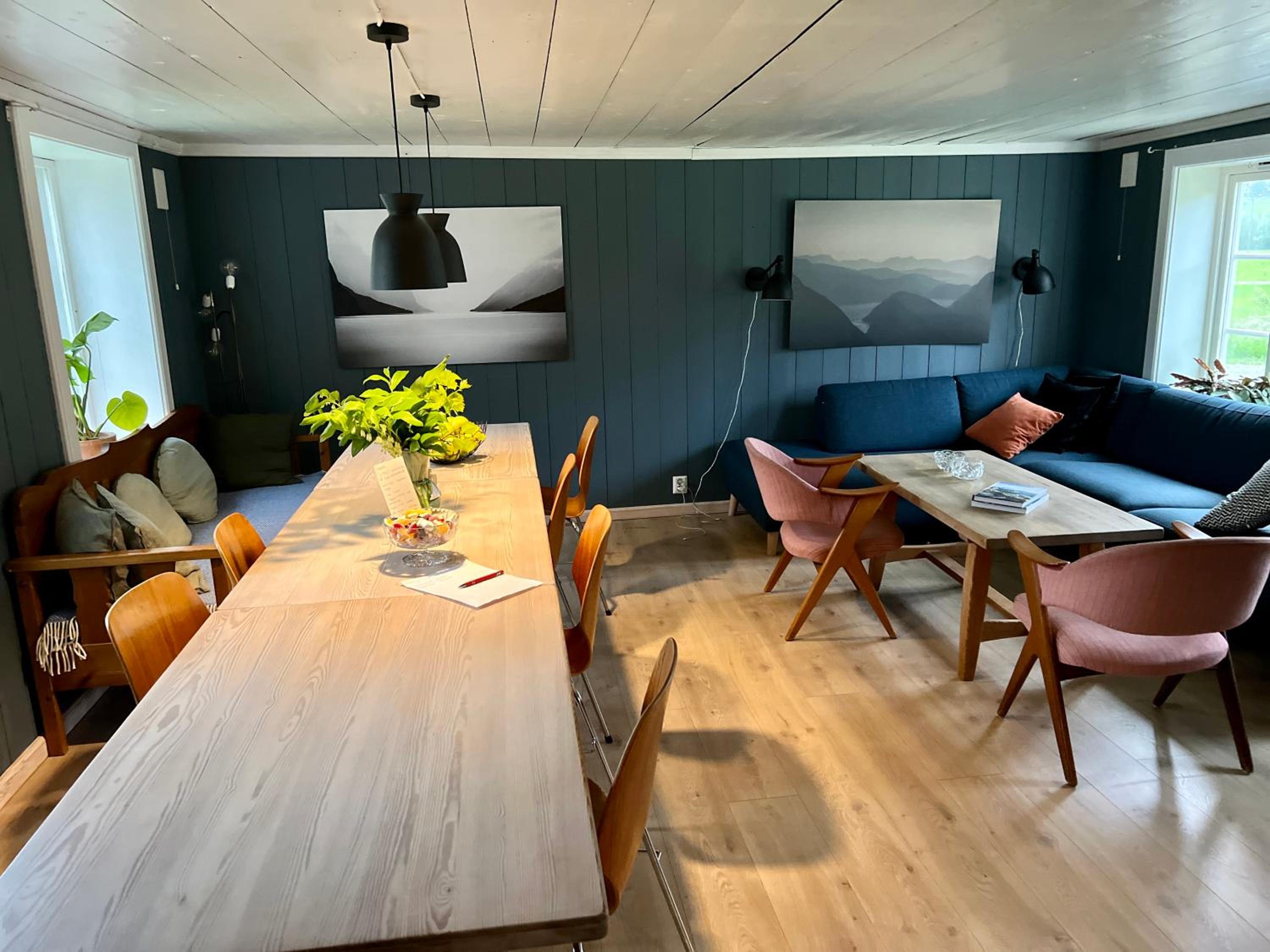Romsdal Lodge Tømmerhuset view 4