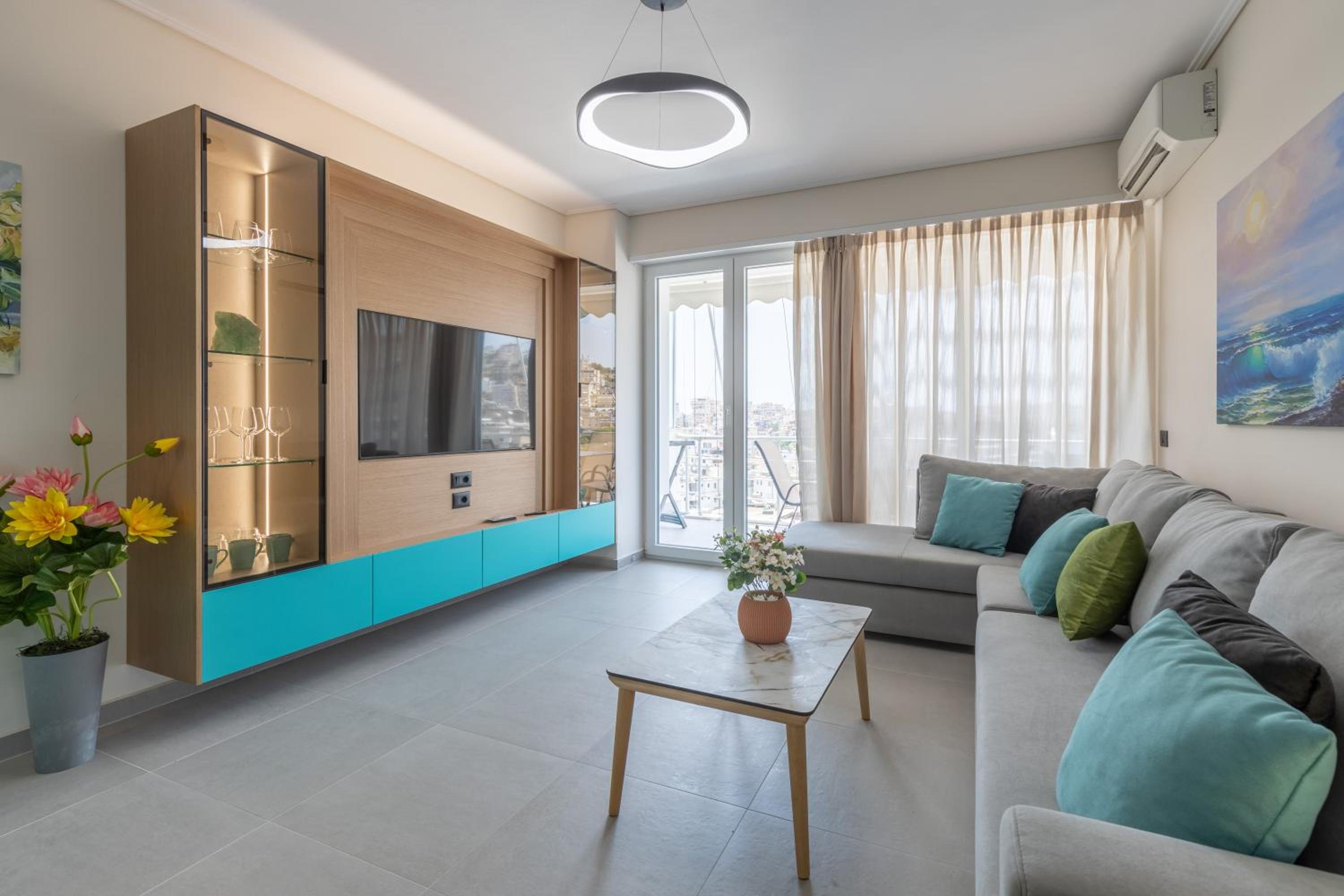 The View - Tiffany Luxury 2 BR, Free Parking, Central
