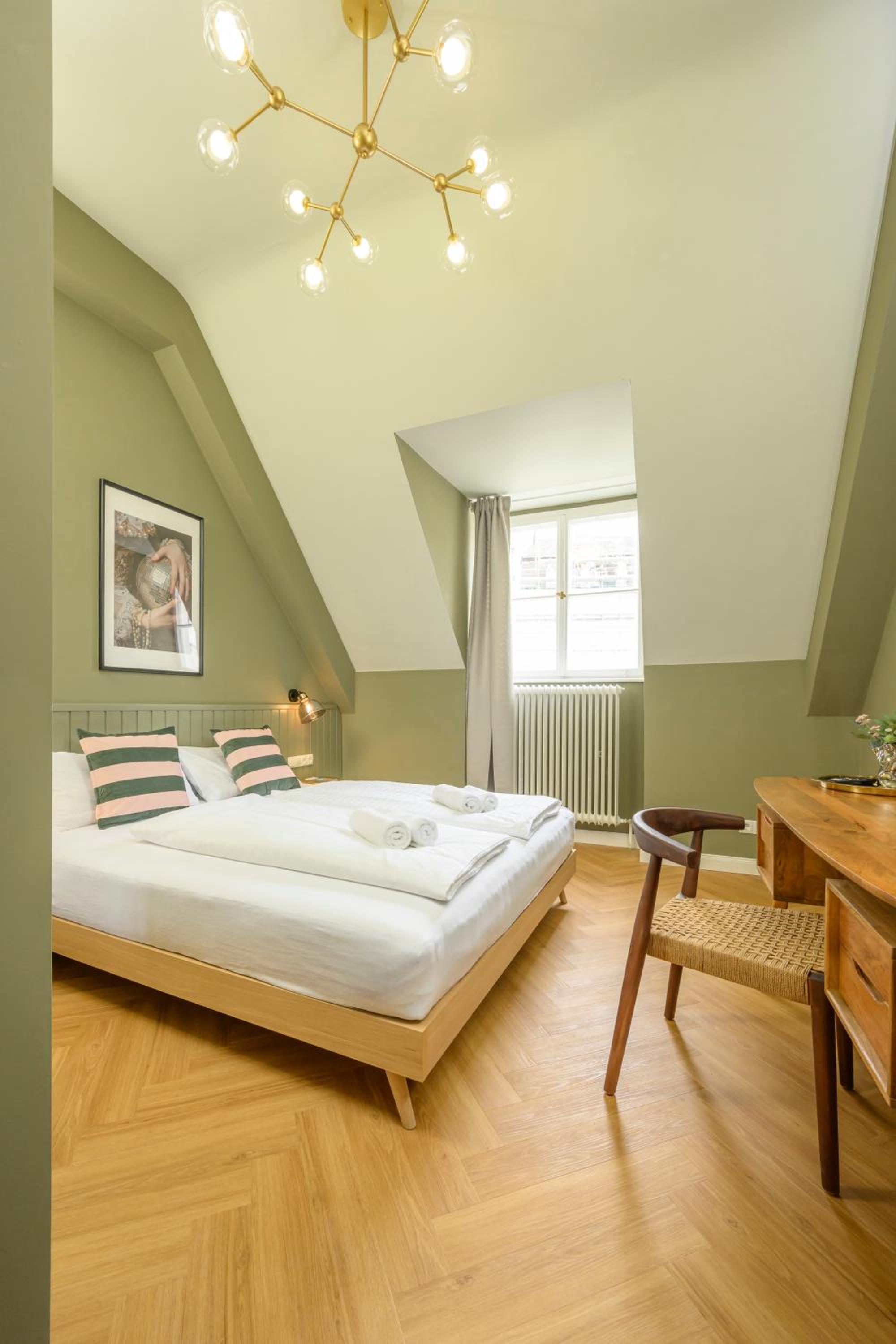 Palais Palffy Suits