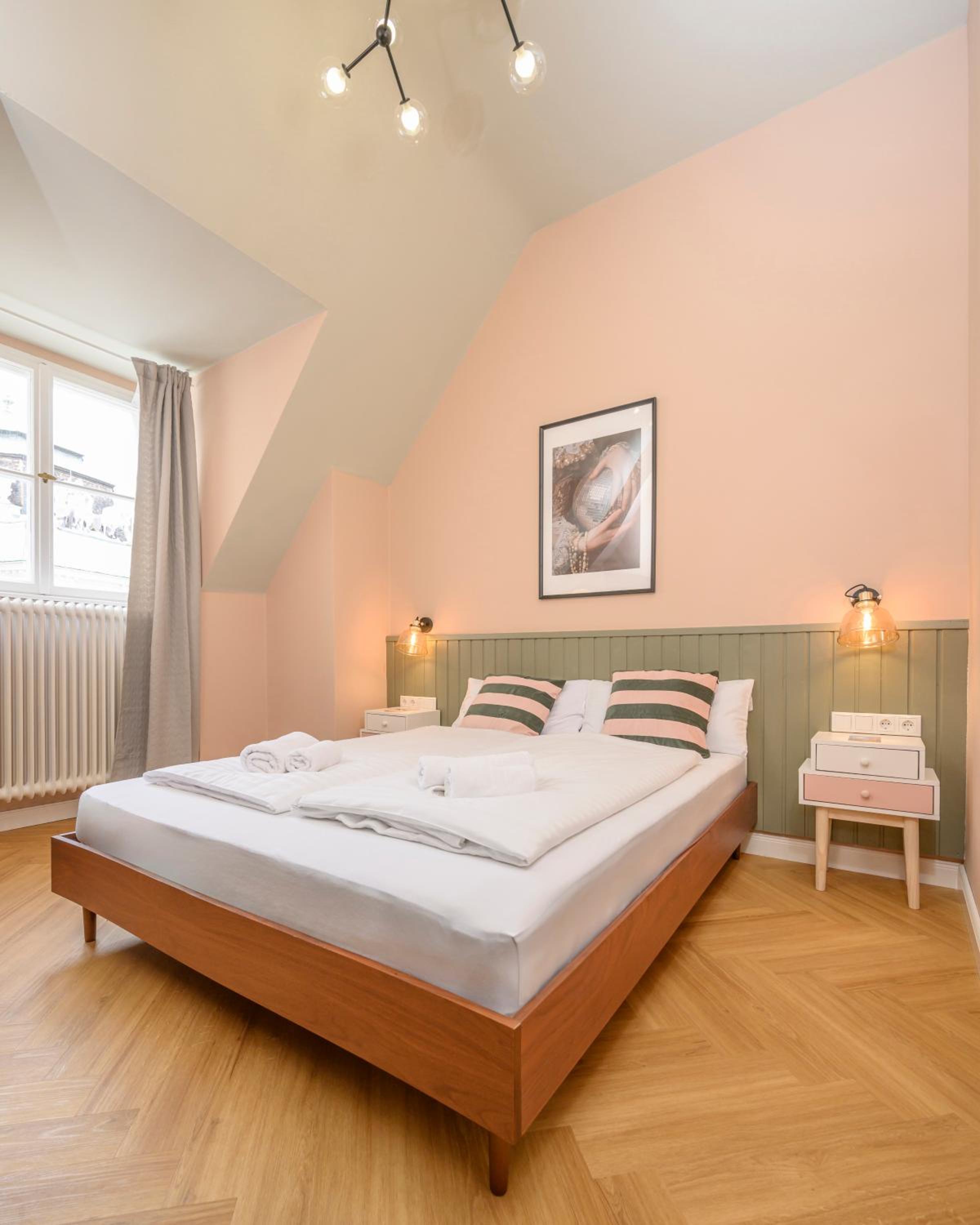 Palais Palffy Suits
