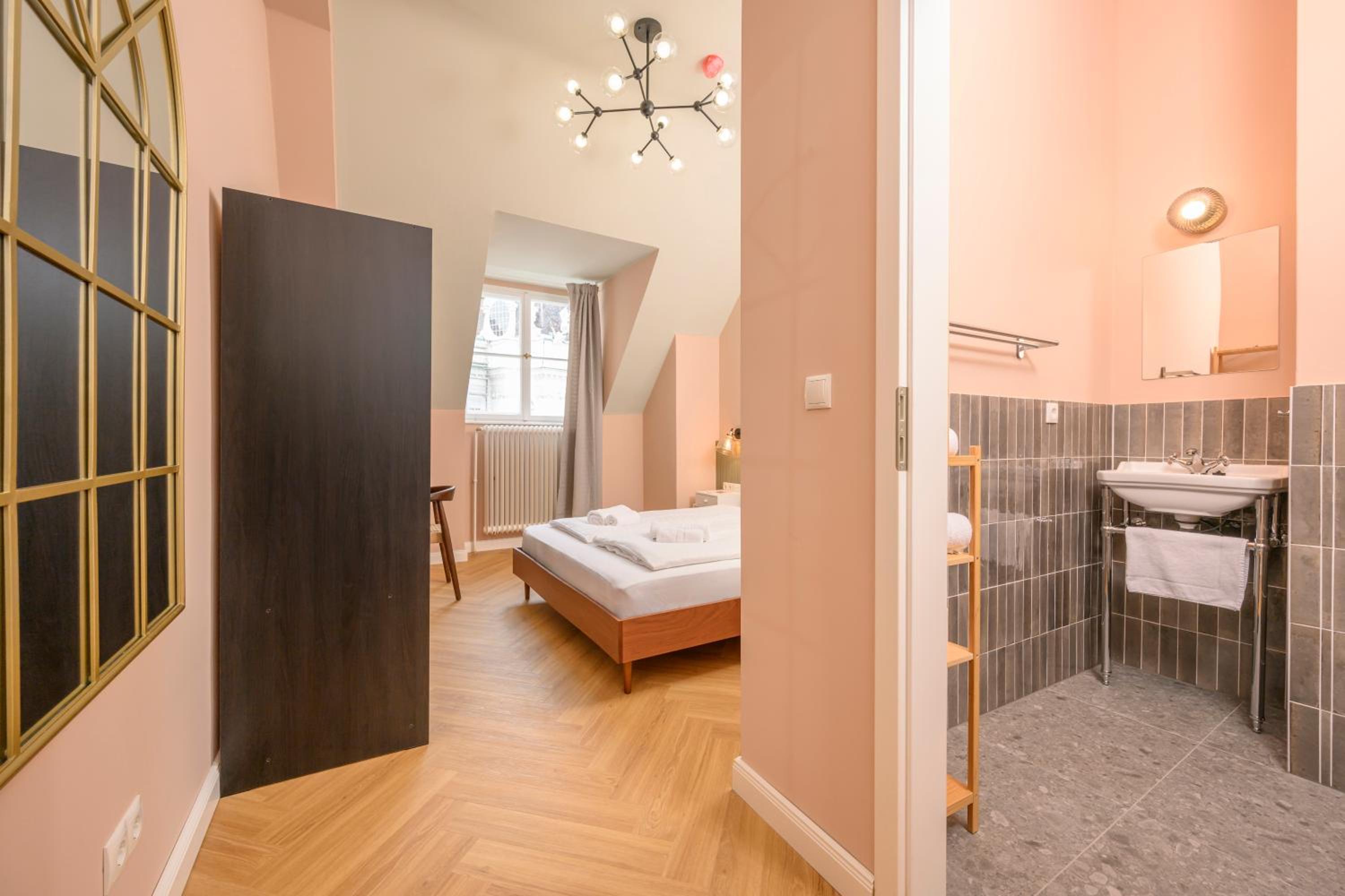 Palais Palffy Suits