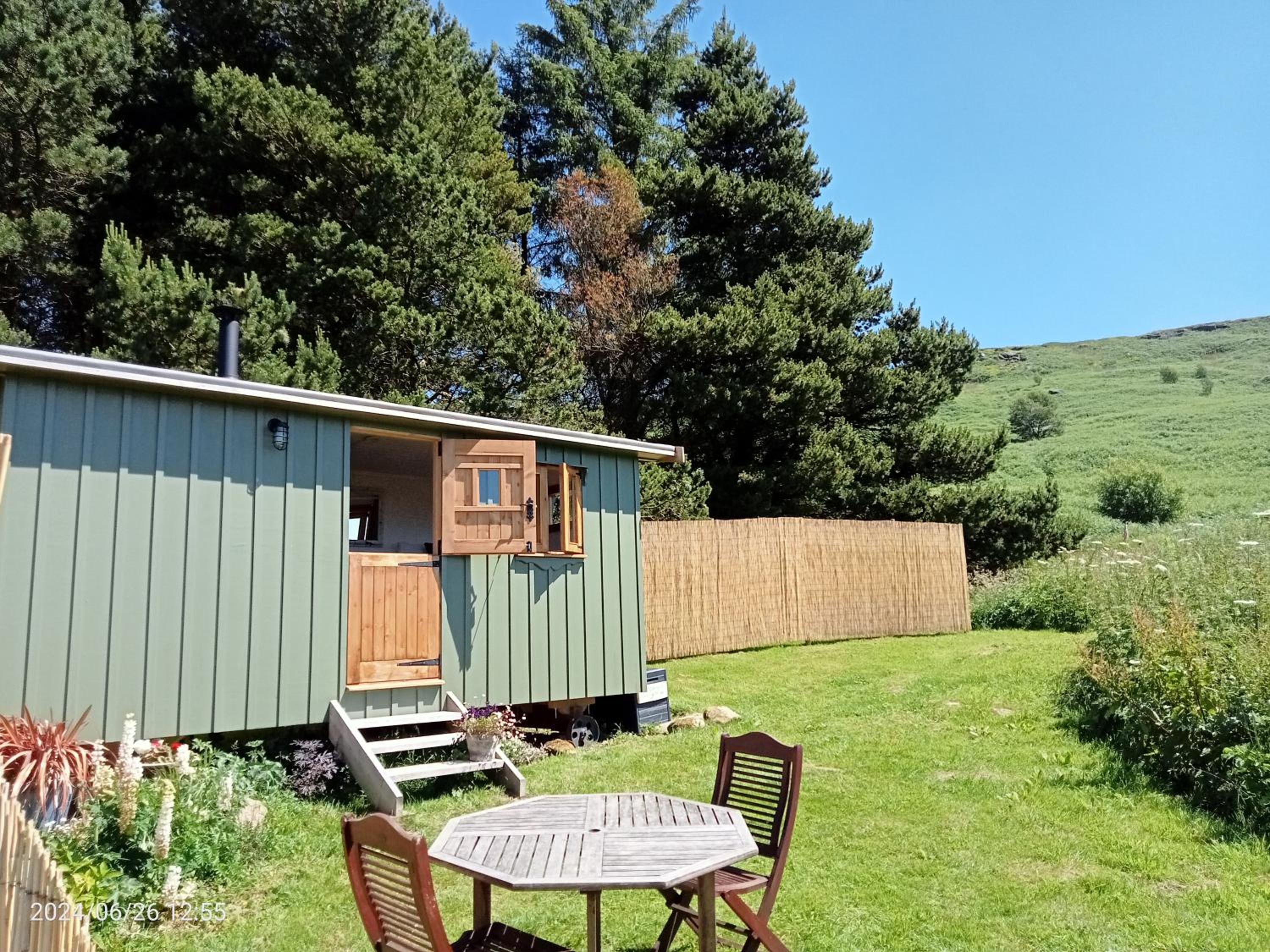 Wainstones Shepherd's Hut view 3