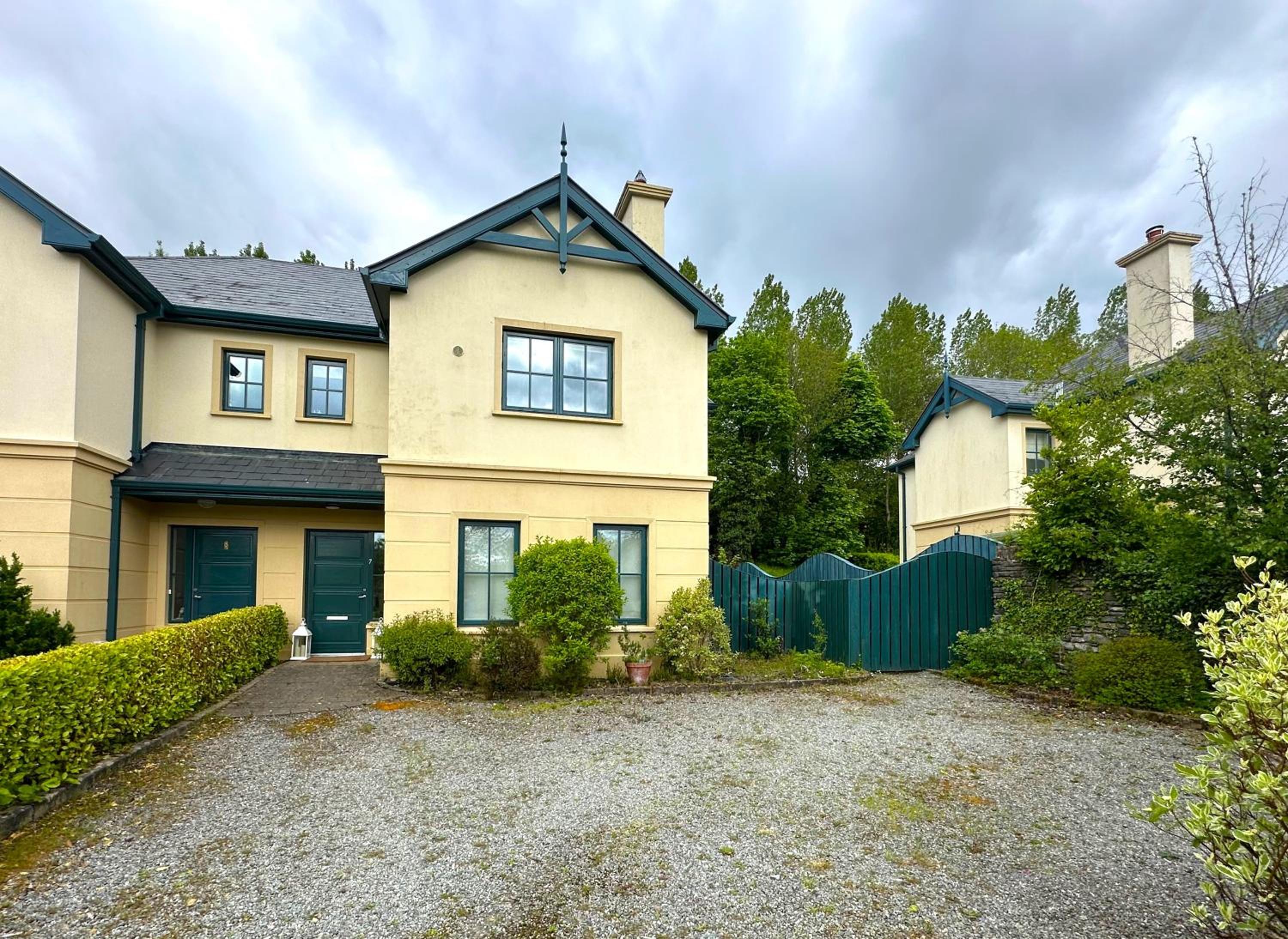 7 Oakwood Manor Kenmare view 2