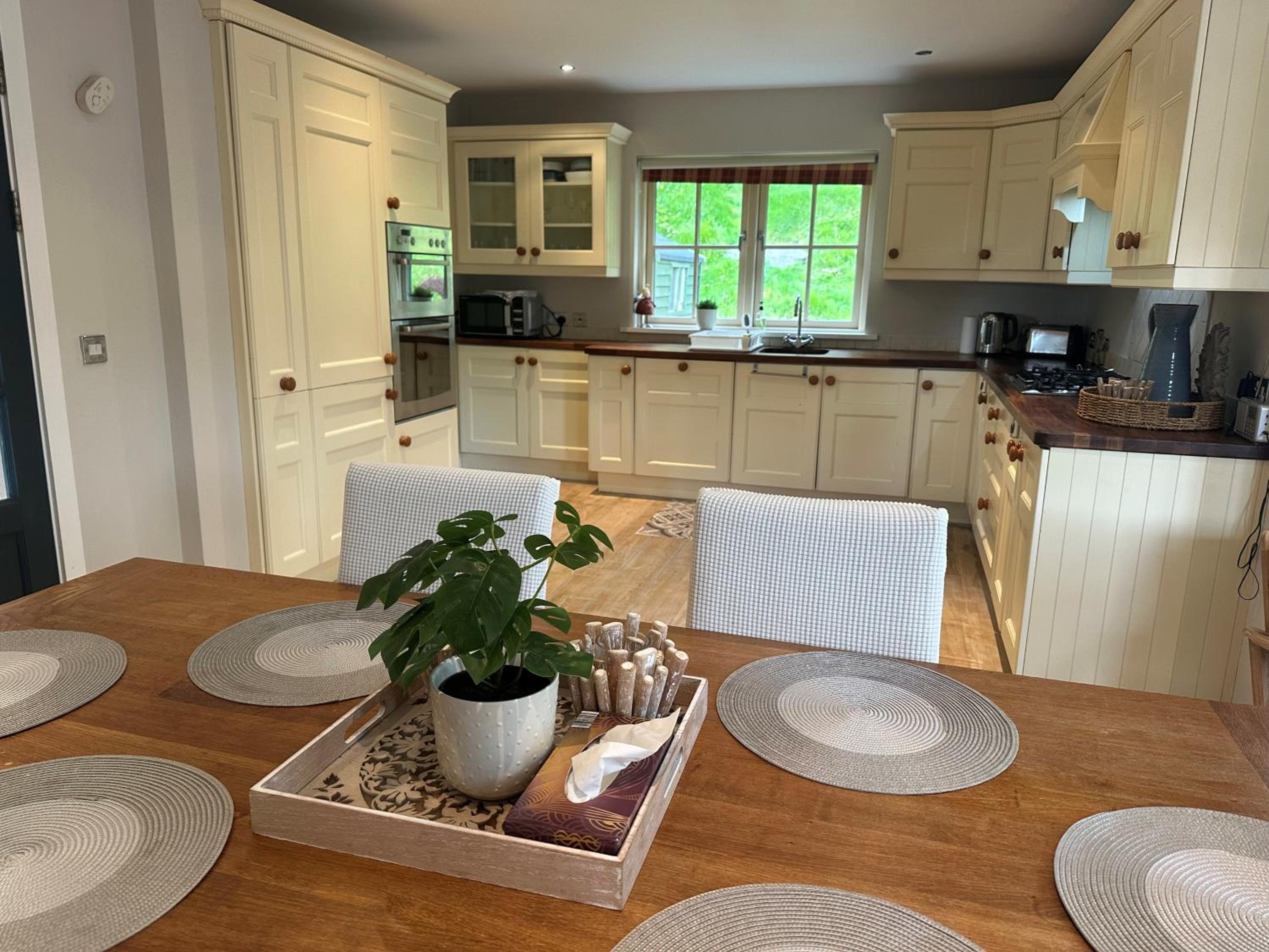 7 Oakwood Manor Kenmare view 3