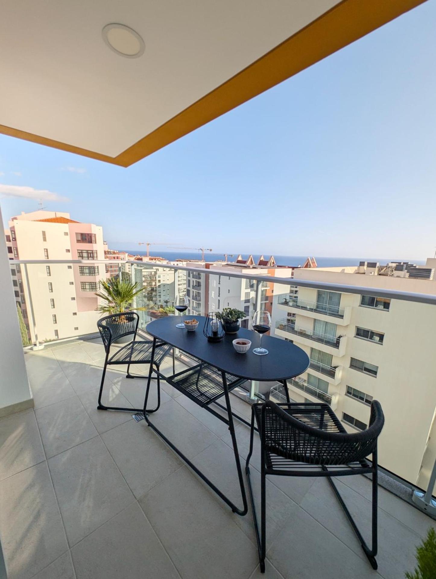Seaview wonder apartment by Anna