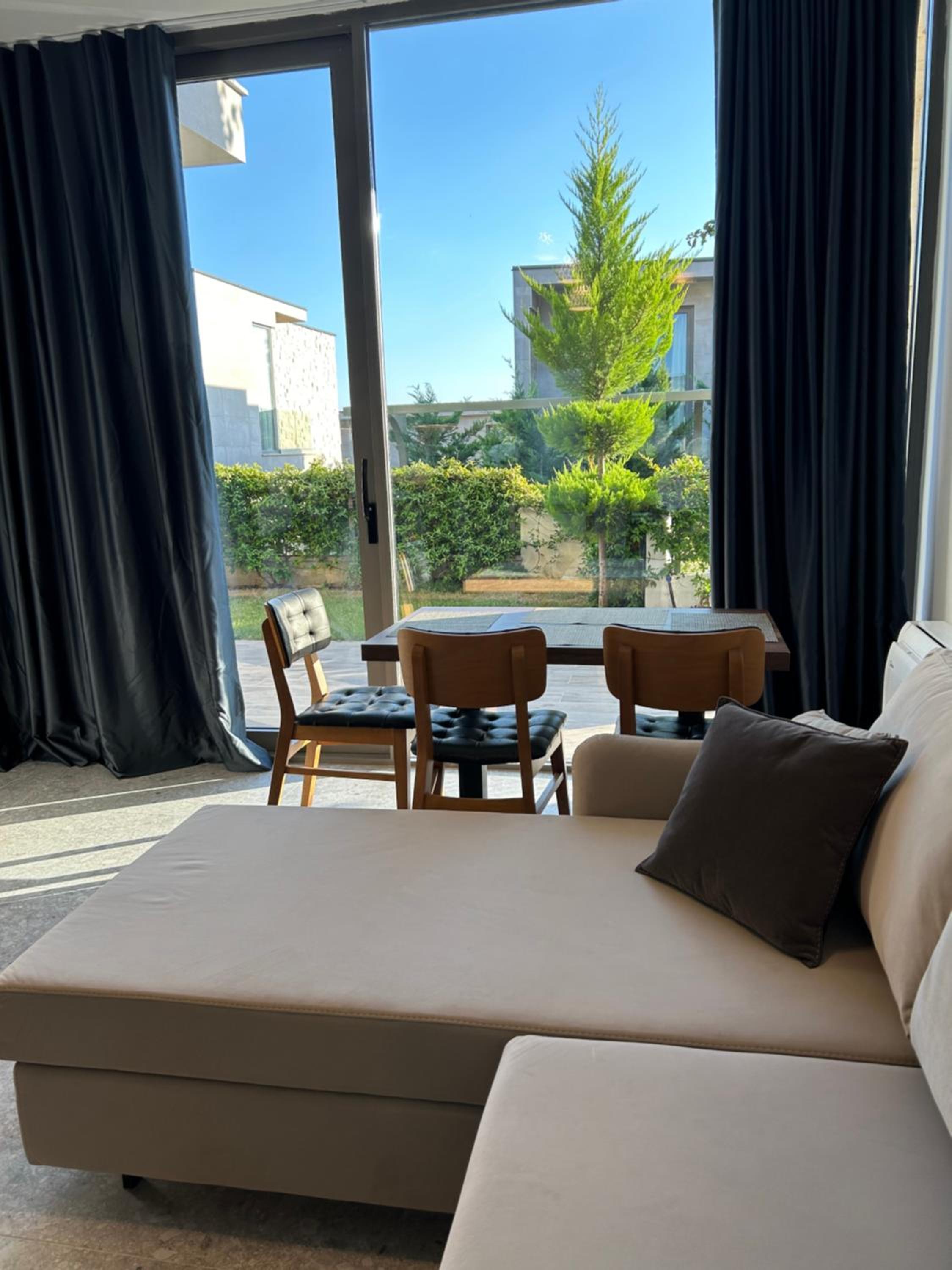OLEA Family Apt with Garden