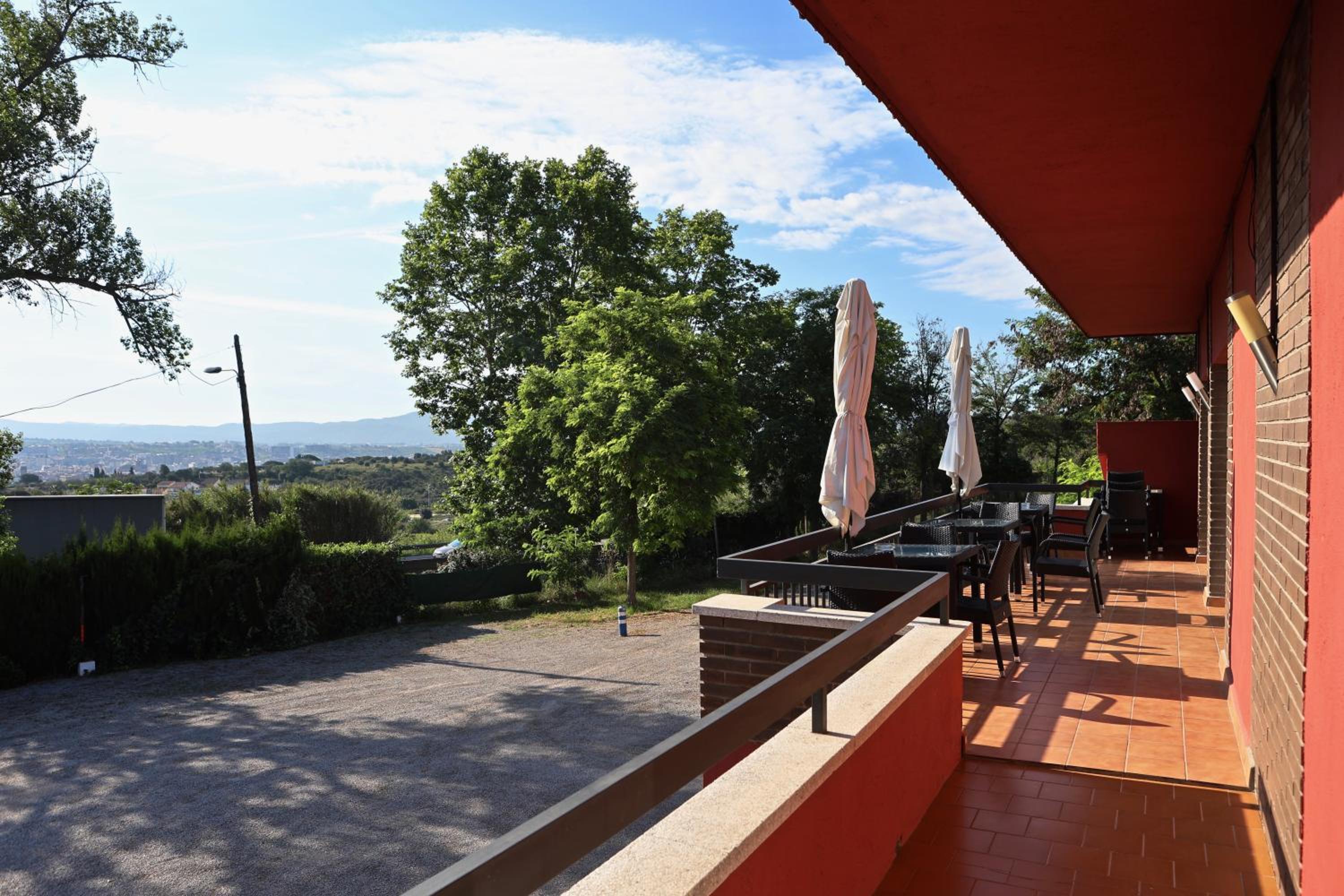El Cedre Blau Vivienda con piscina en Granollers