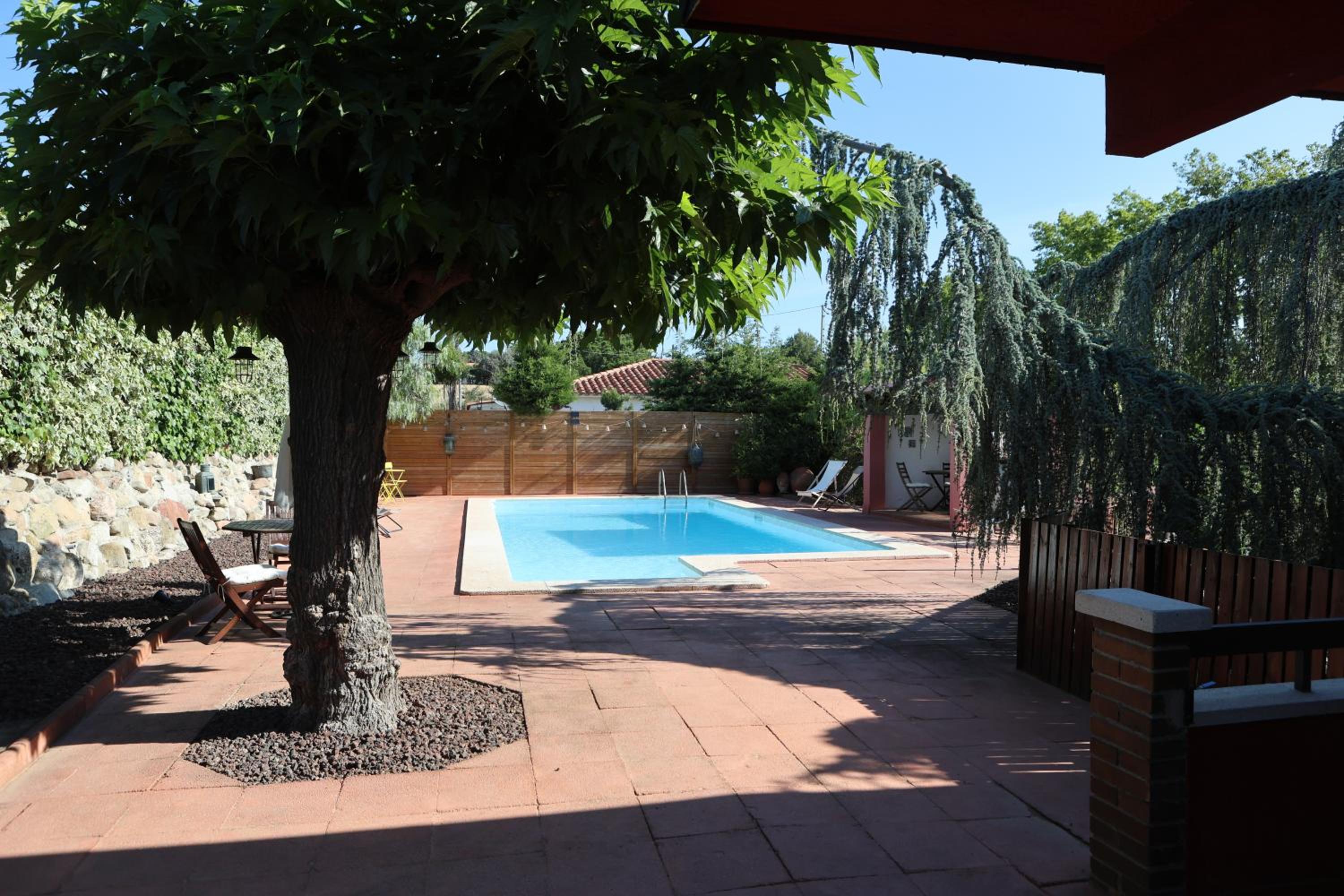 El Cedre Blau Vivienda con piscina en Granollers