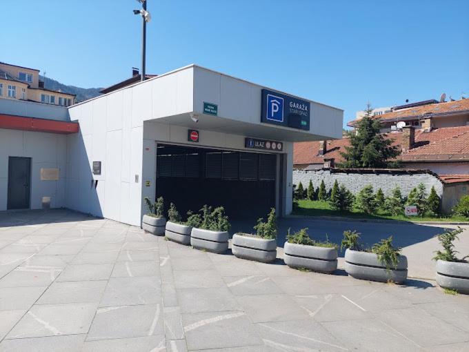 FIT Apartments