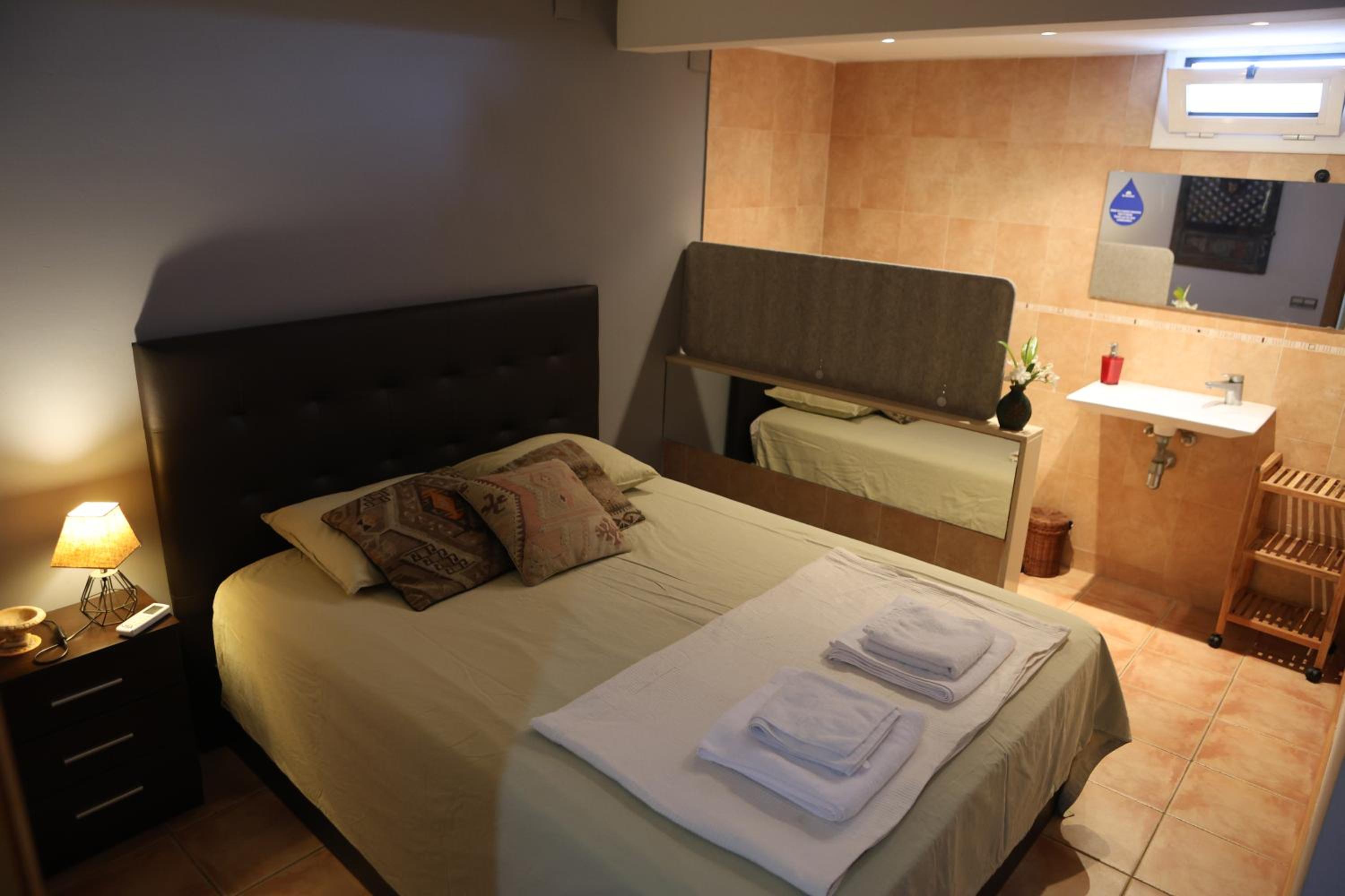 El Cedre Blau Vivienda con piscina en Granollers