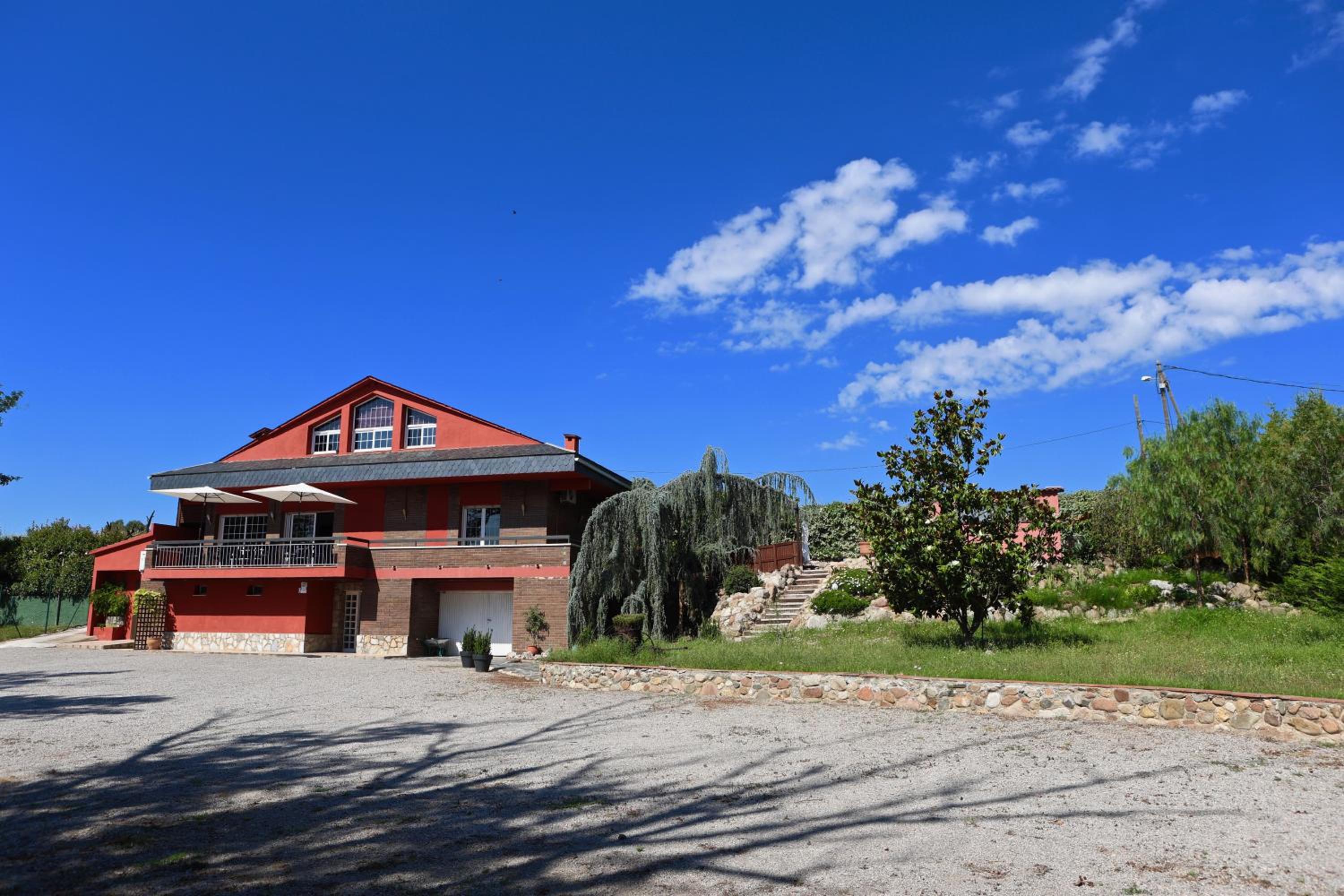 El Cedre Blau Vivienda con piscina en Granollers