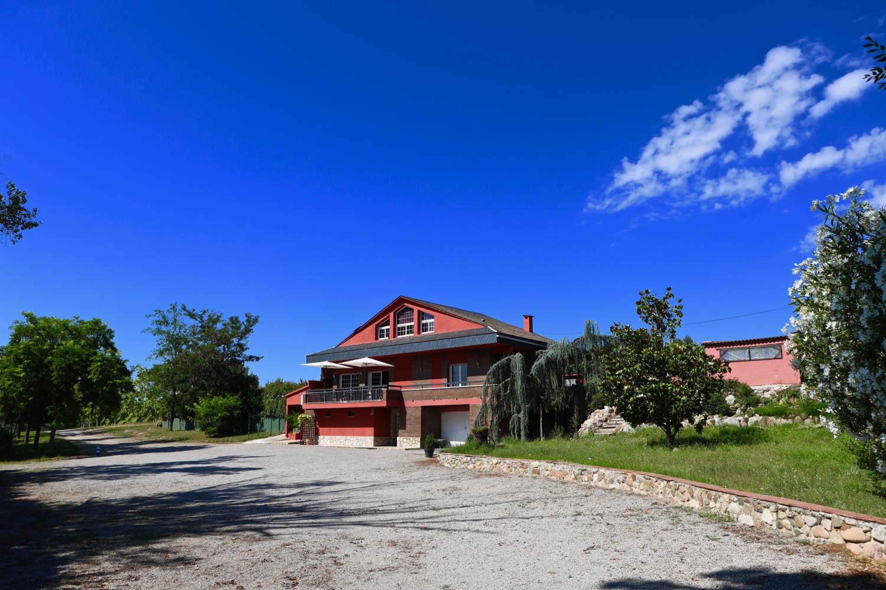 El Cedre Blau Vivienda con piscina en Granollers