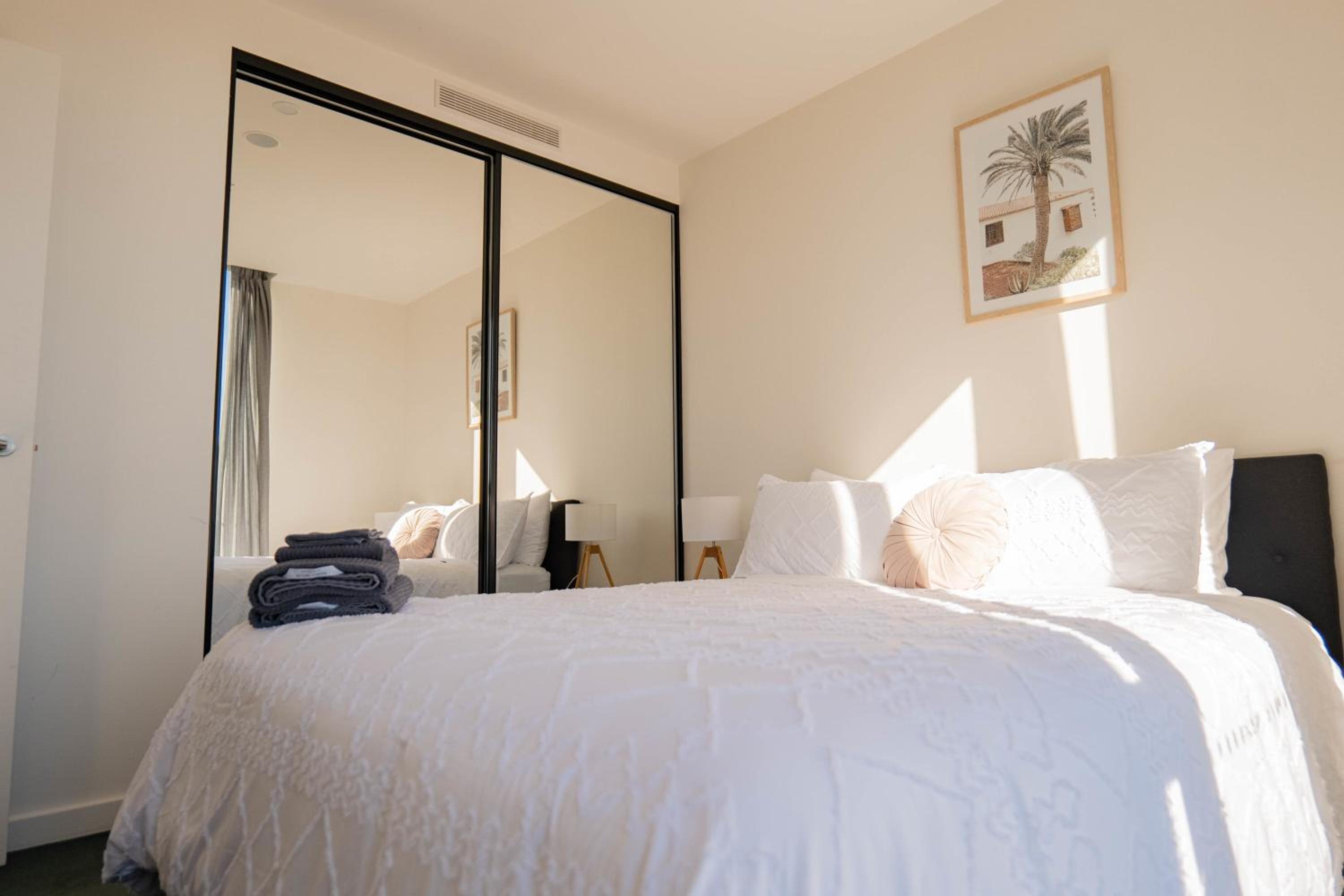 2 BR family business friendly CBD ANU
