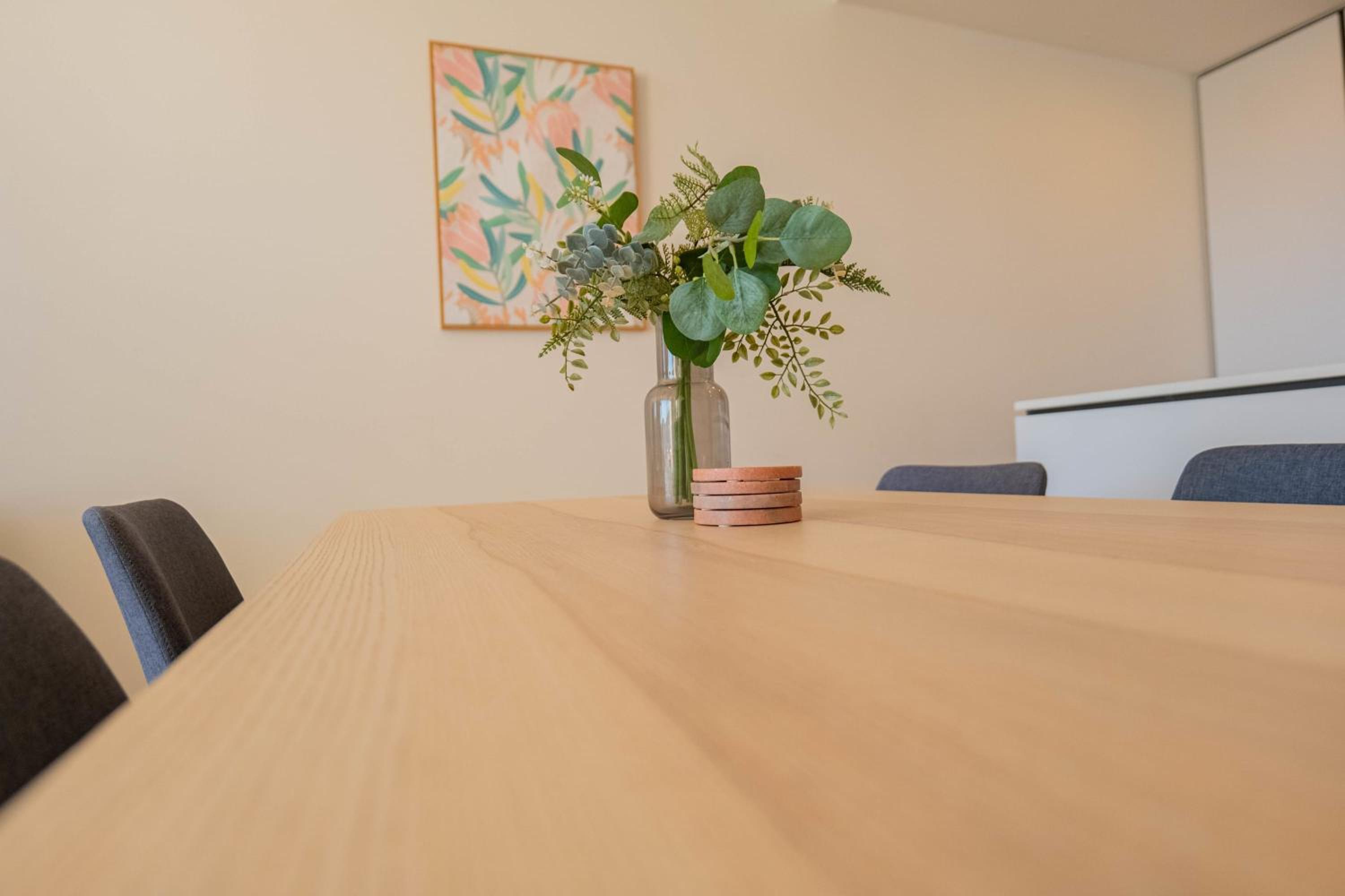 2 BR family business friendly CBD ANU
