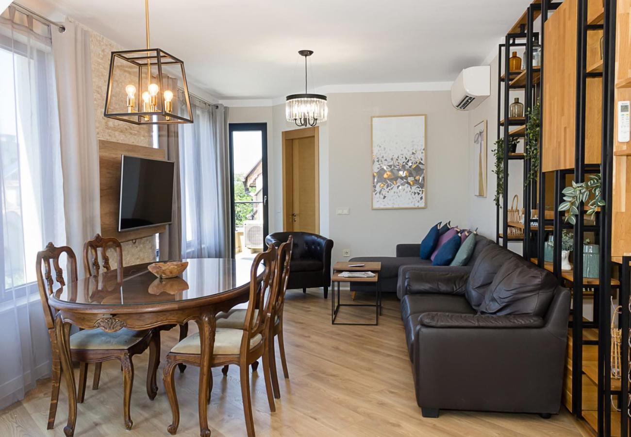 Warm&Comfy 3BD Apartment in Varna Center