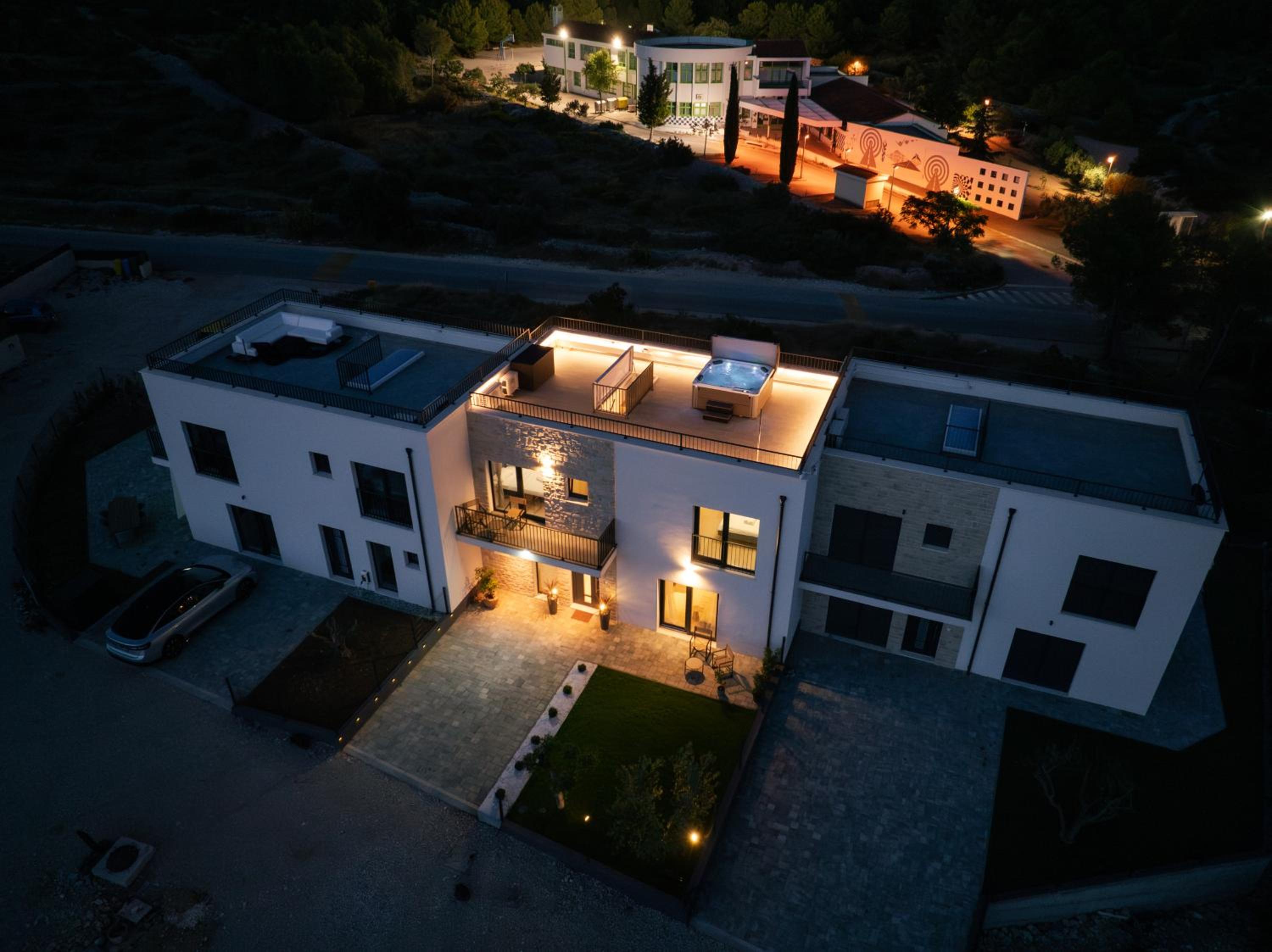 Rooftop Holiday House photo 3