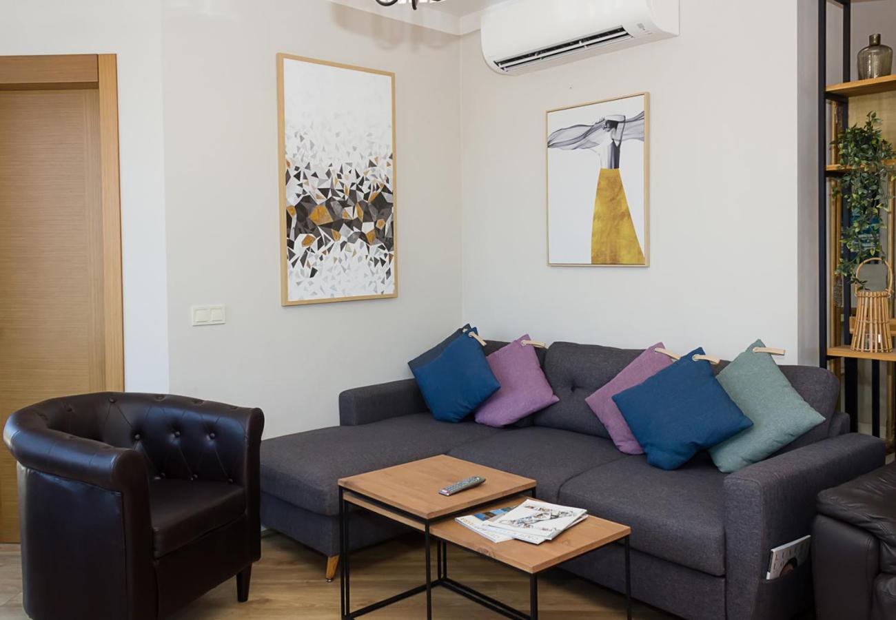 Warm&Comfy 3BD Apartment in Varna Center