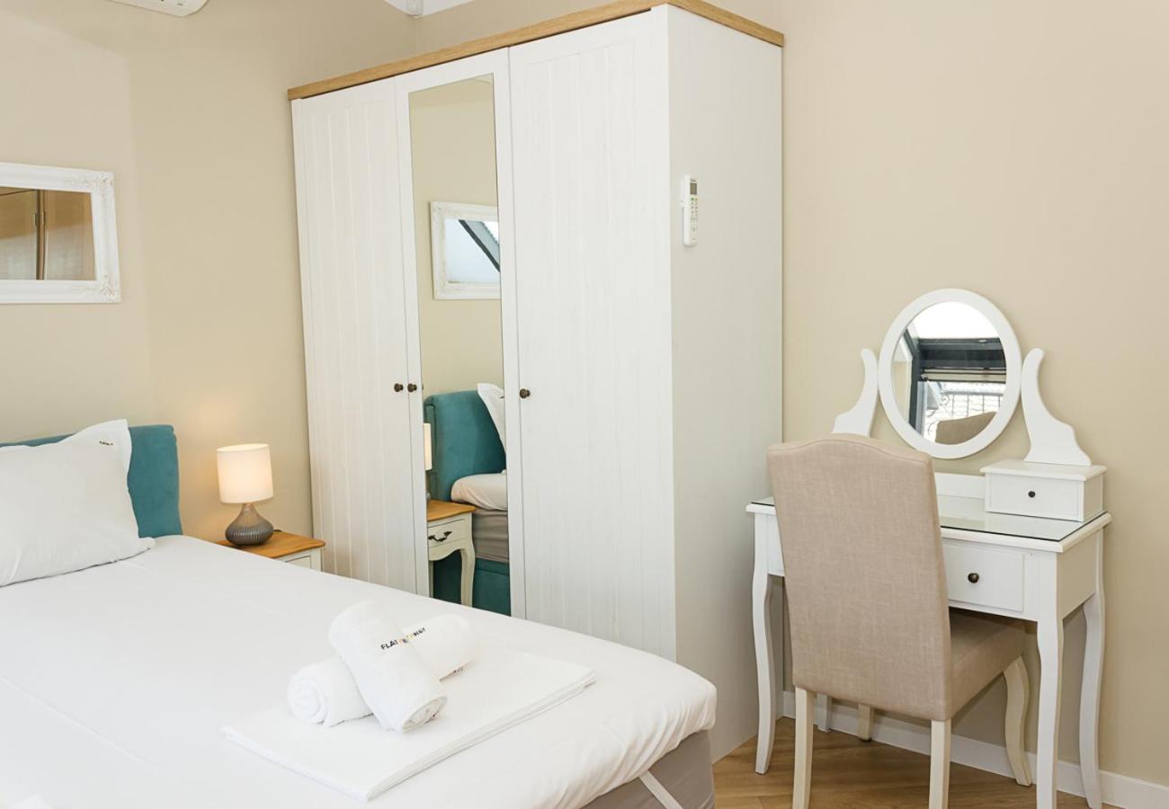 Warm&Comfy 3BD Apartment in Varna Center
