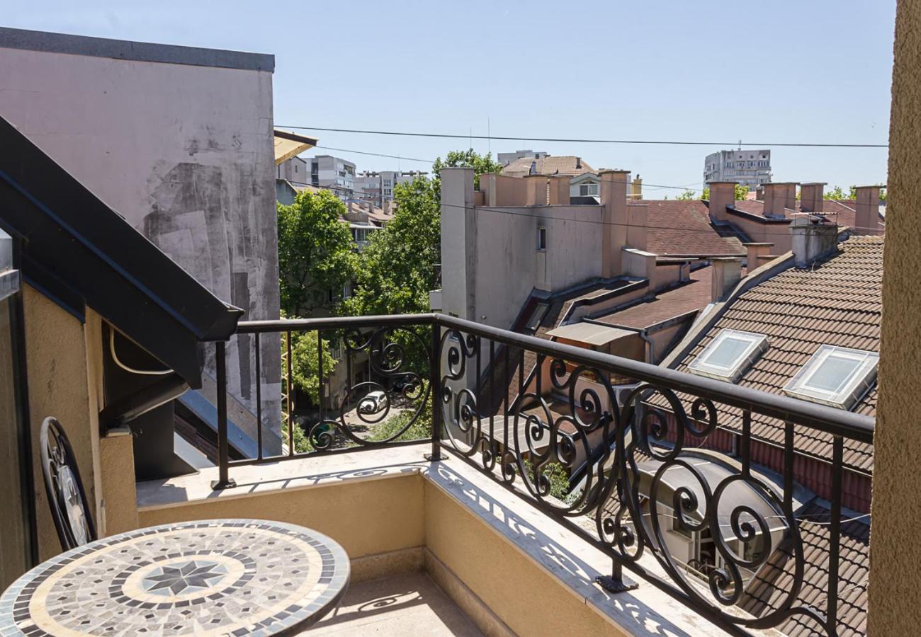 Warm&Comfy 3BD Apartment in Varna Center