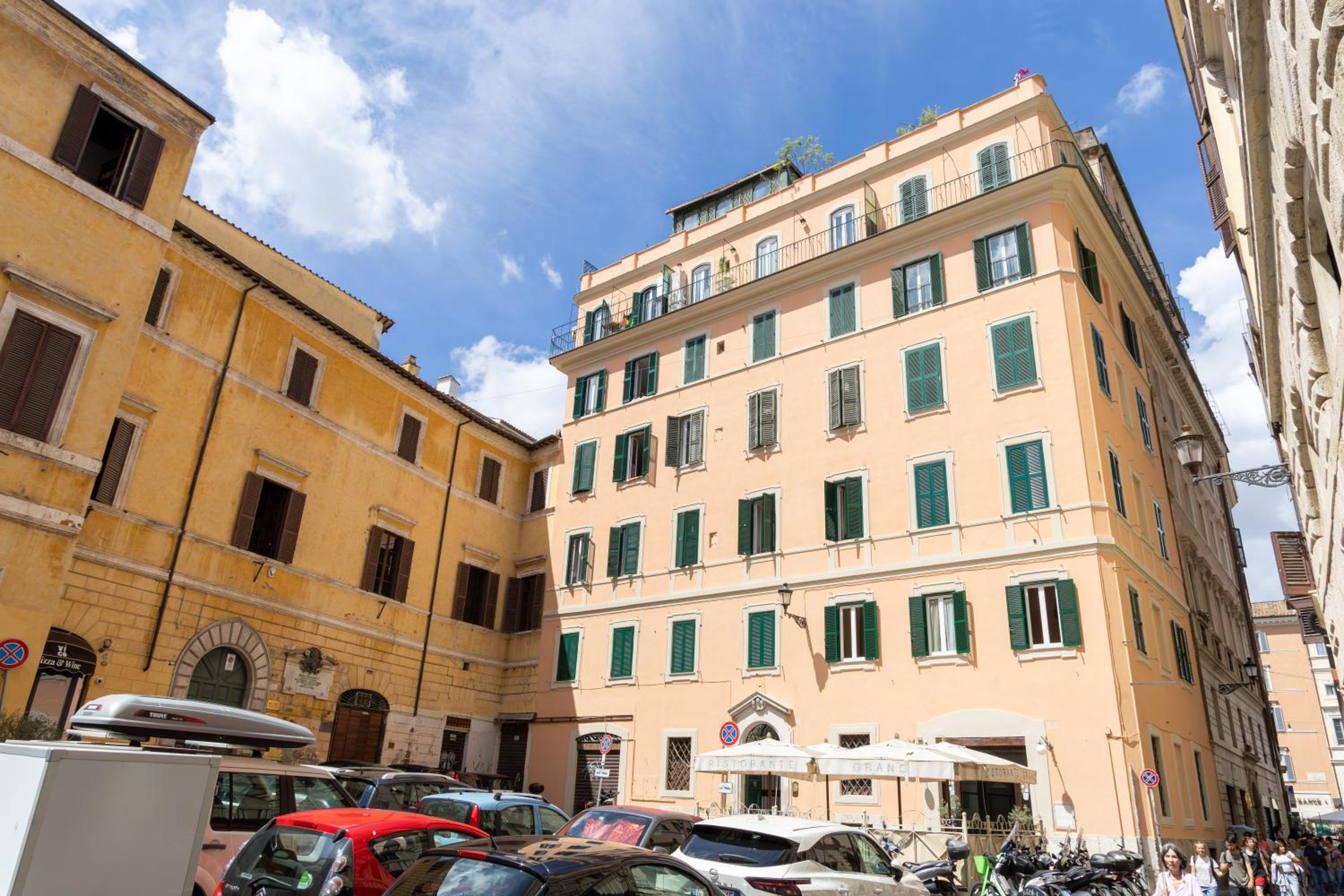 MH Luxury Suite Pantheon