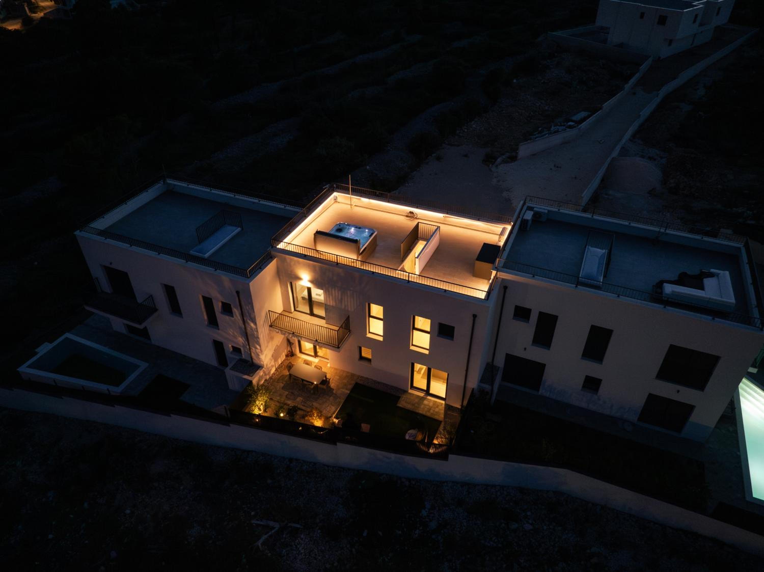 Rooftop Holiday House