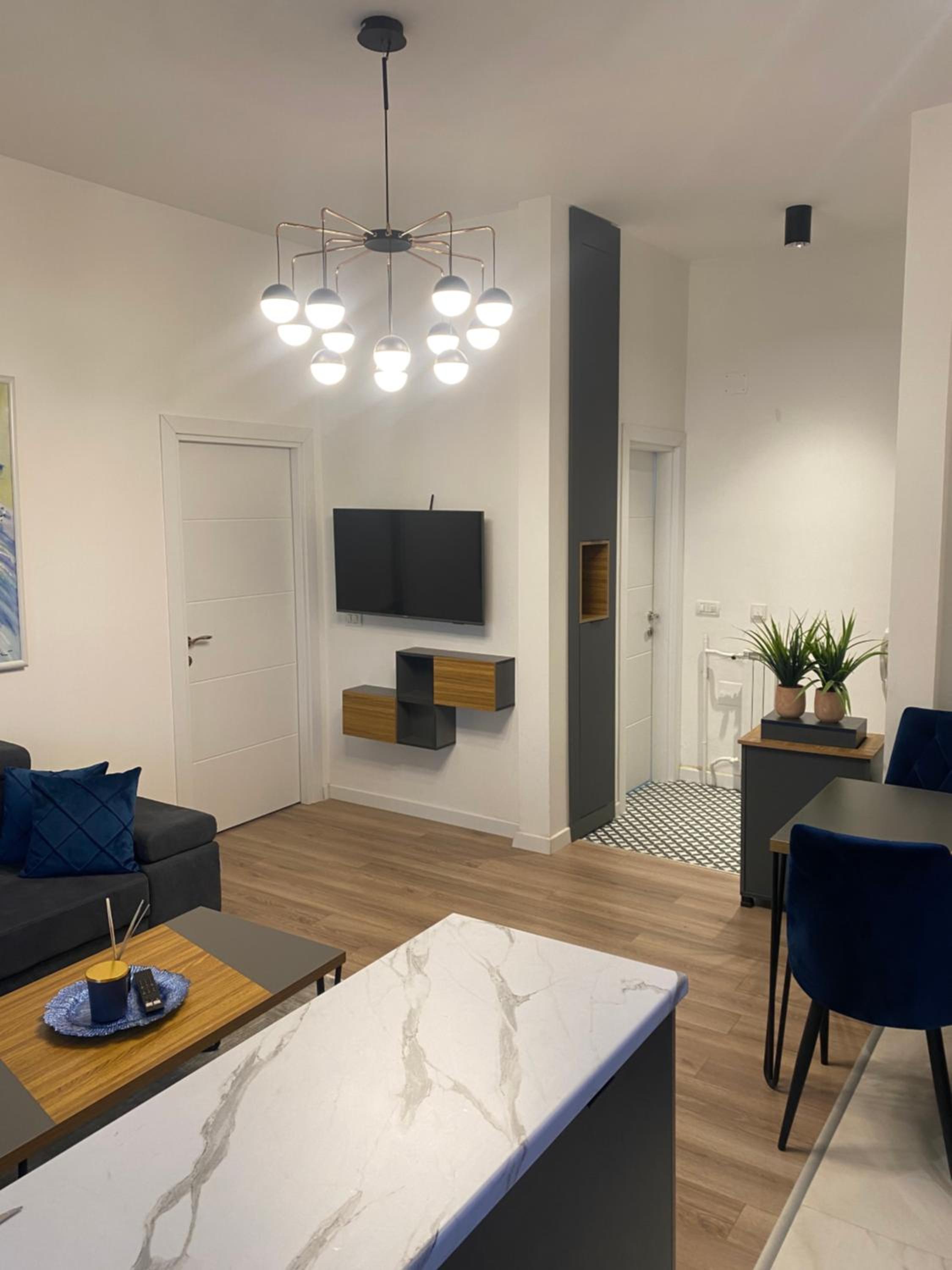 ISM Luxury Apartments view 5