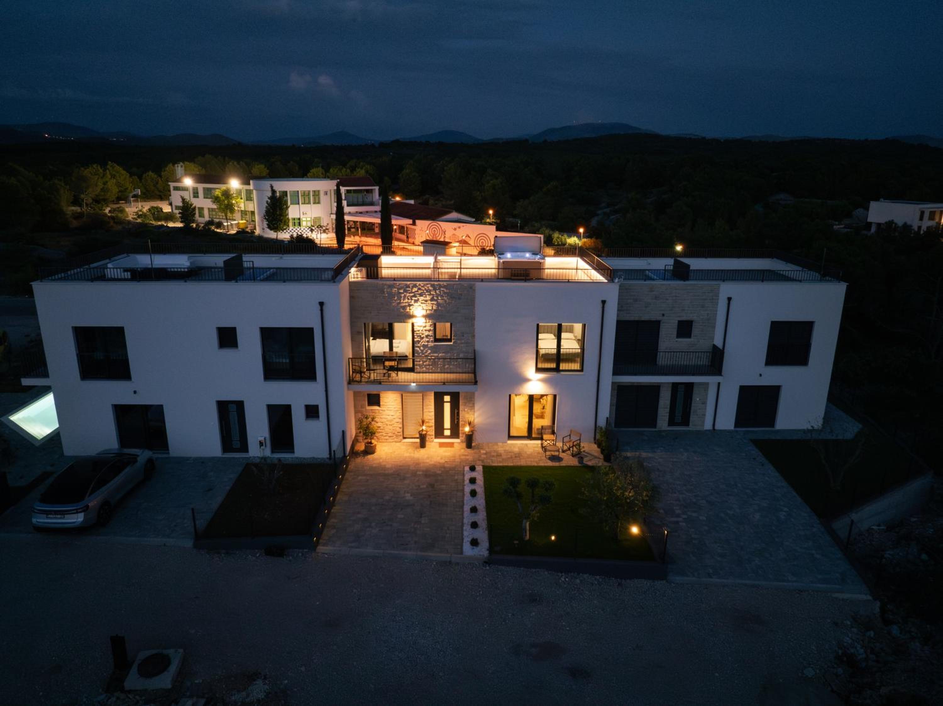 Rooftop Holiday House
