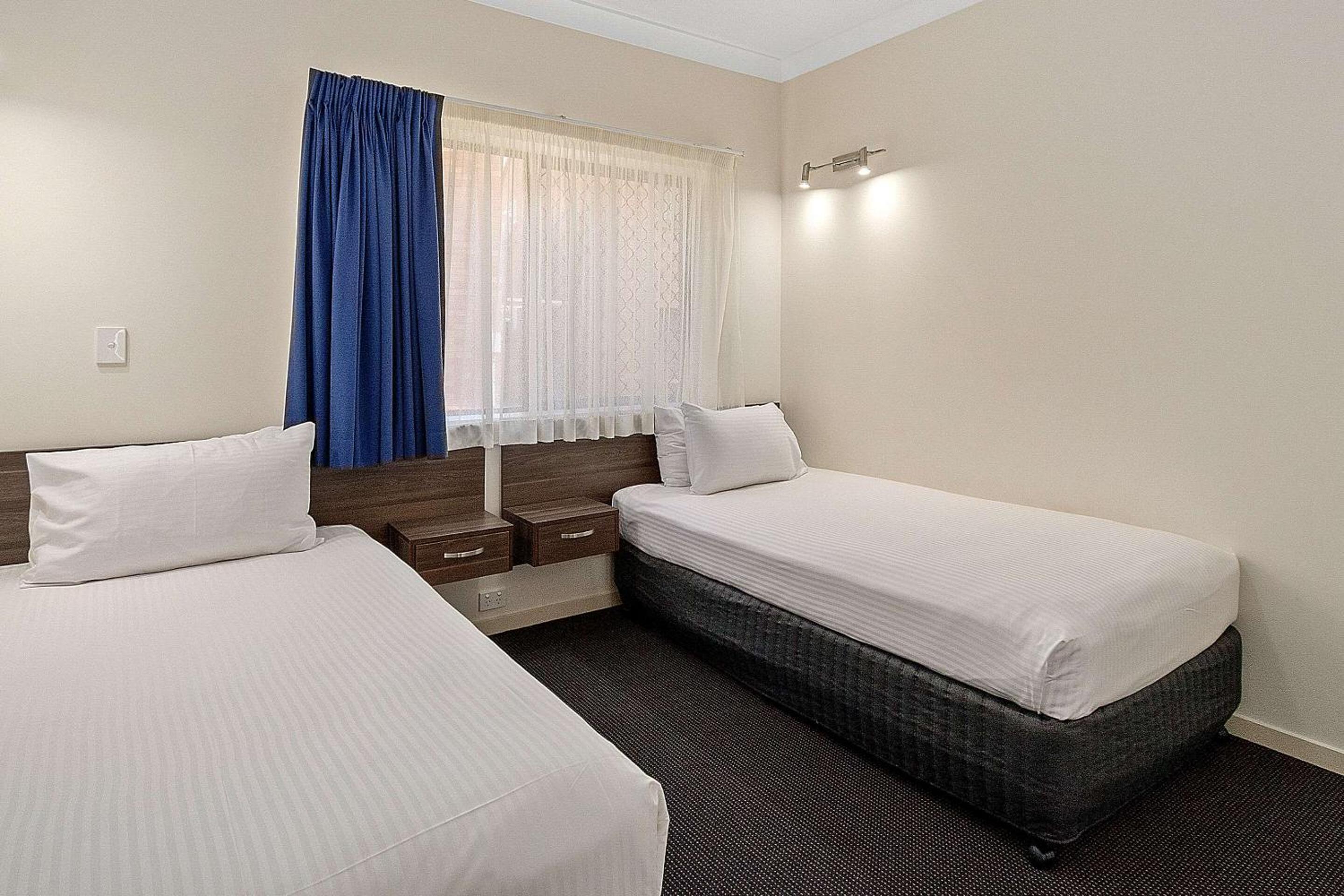Brisbane Vacations - Quality Hotel Robertson Gardens - Property Image 43