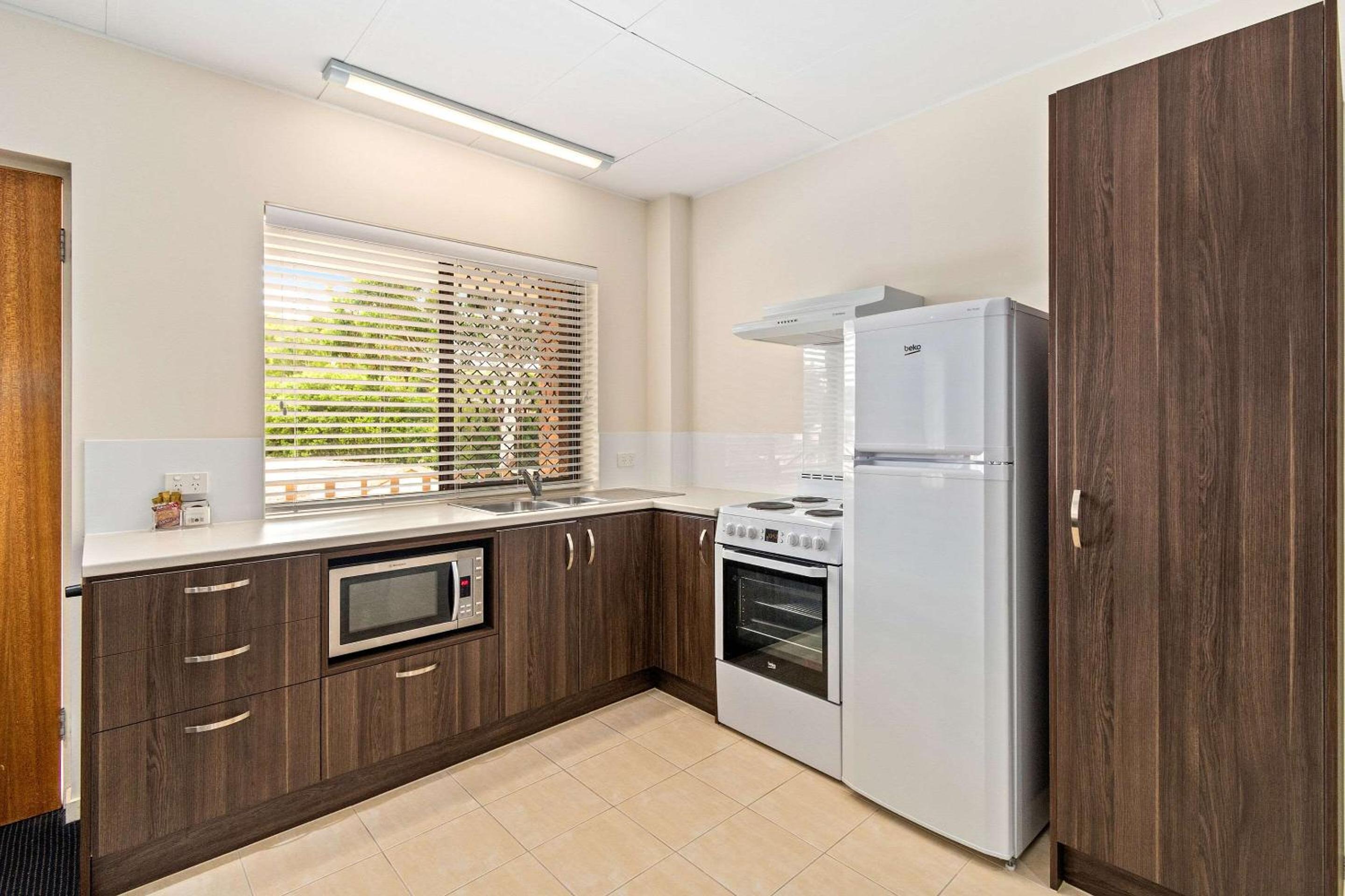 Brisbane Vacations - Quality Hotel Robertson Gardens - Property Image 44