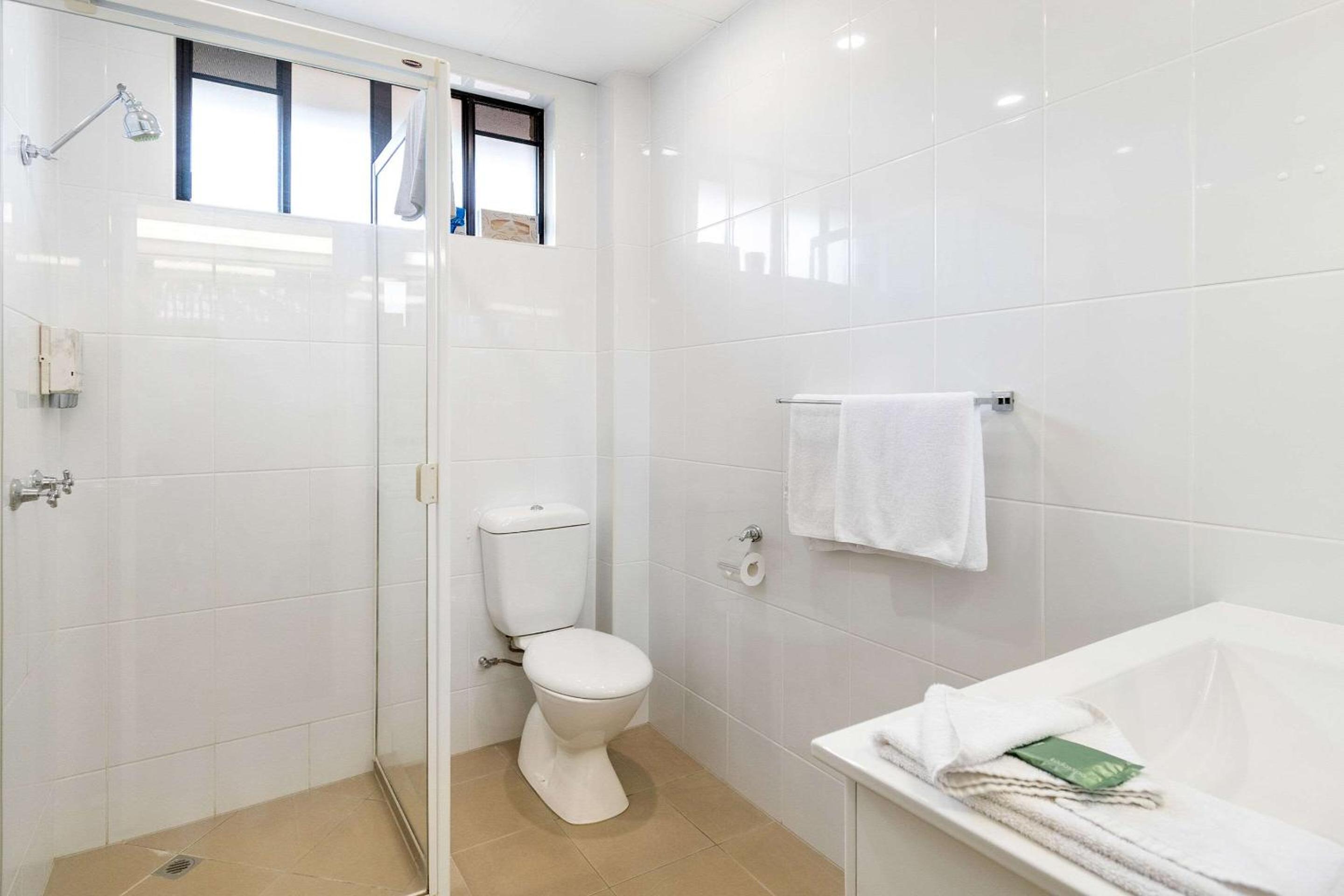 Brisbane Vacations - Quality Hotel Robertson Gardens - Property Image 10