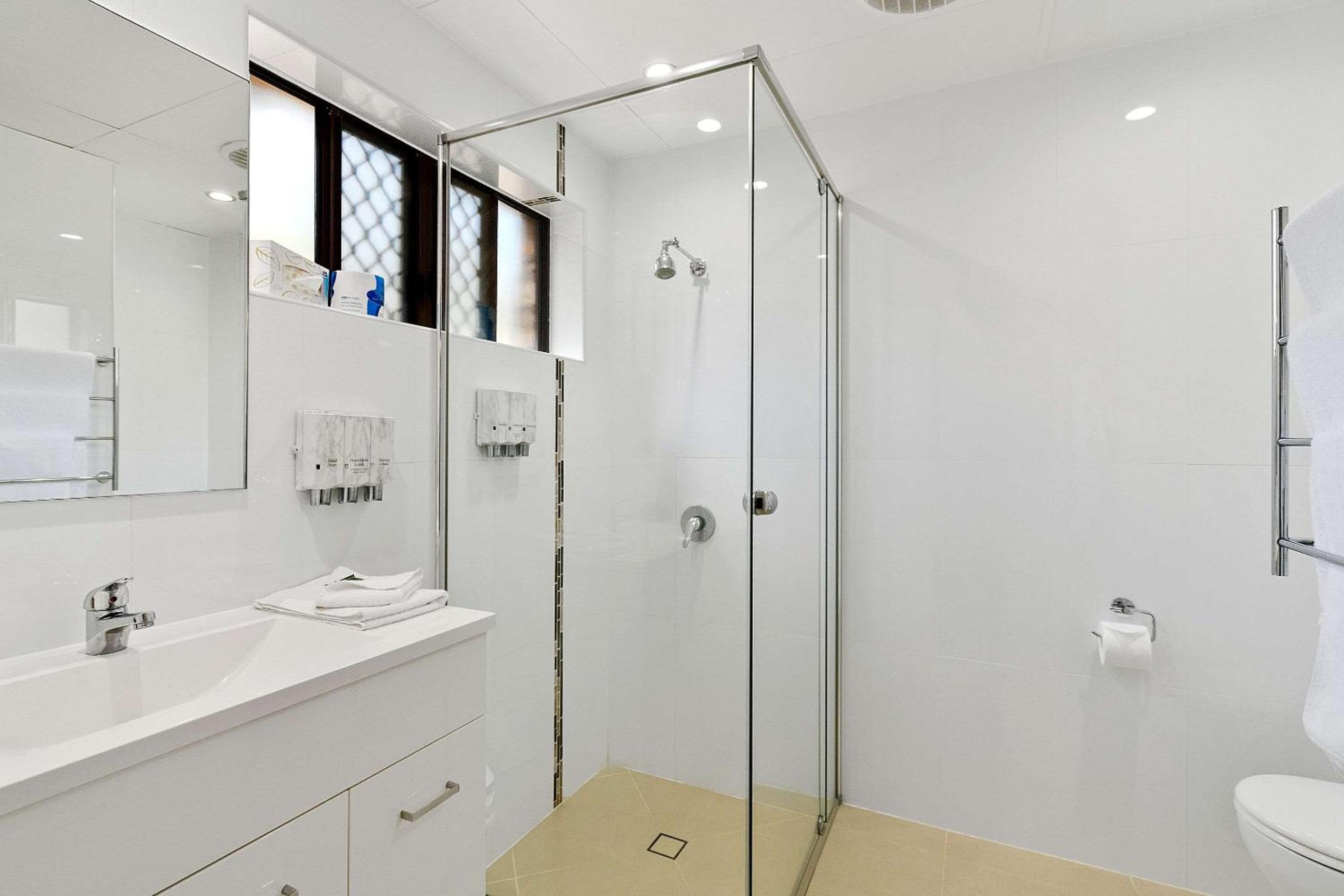 Brisbane Vacations - Quality Hotel Robertson Gardens - Property Image 23