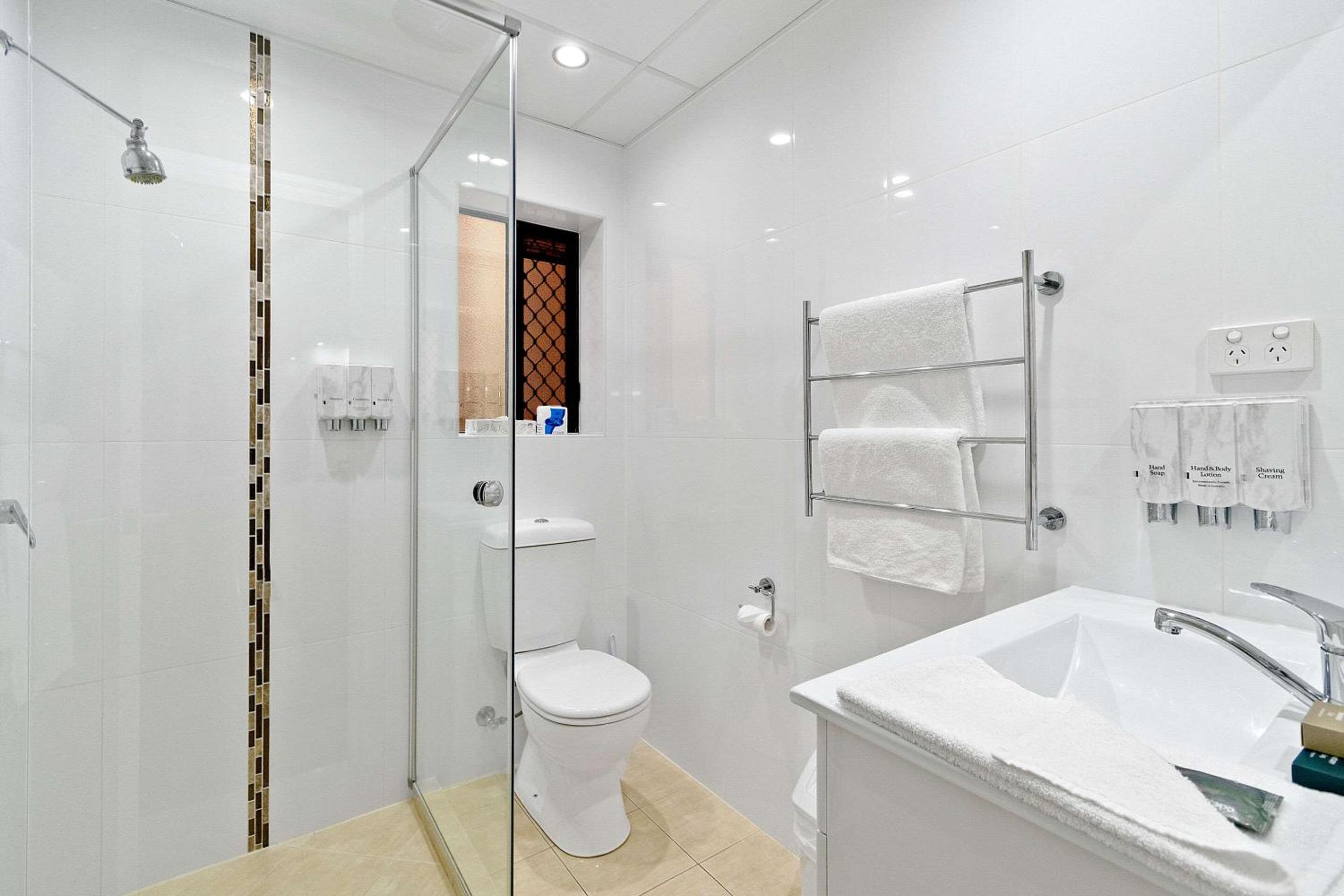 Brisbane Vacations - Quality Hotel Robertson Gardens - Property Image 54