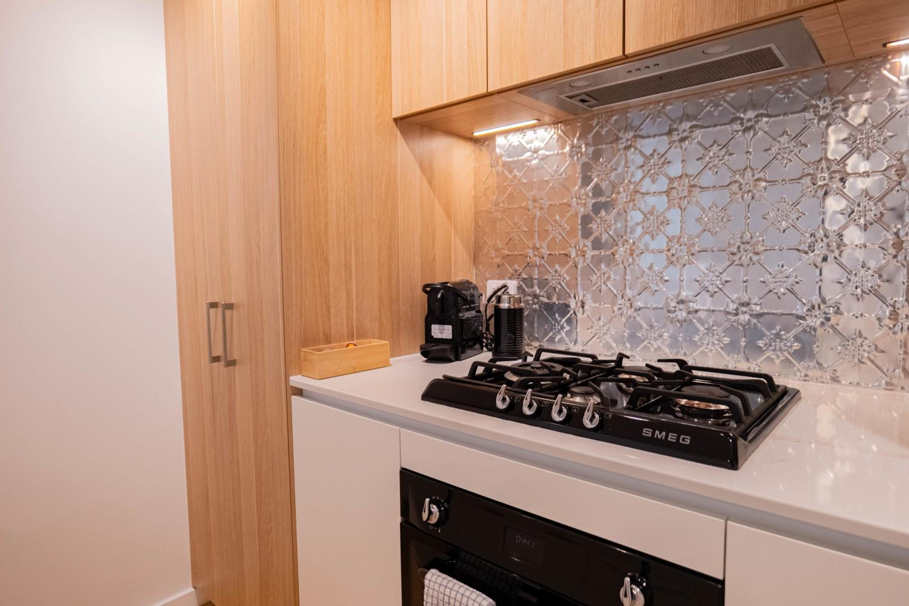 2 Bedroom 2 bath 1 Car on Lonsdale Street