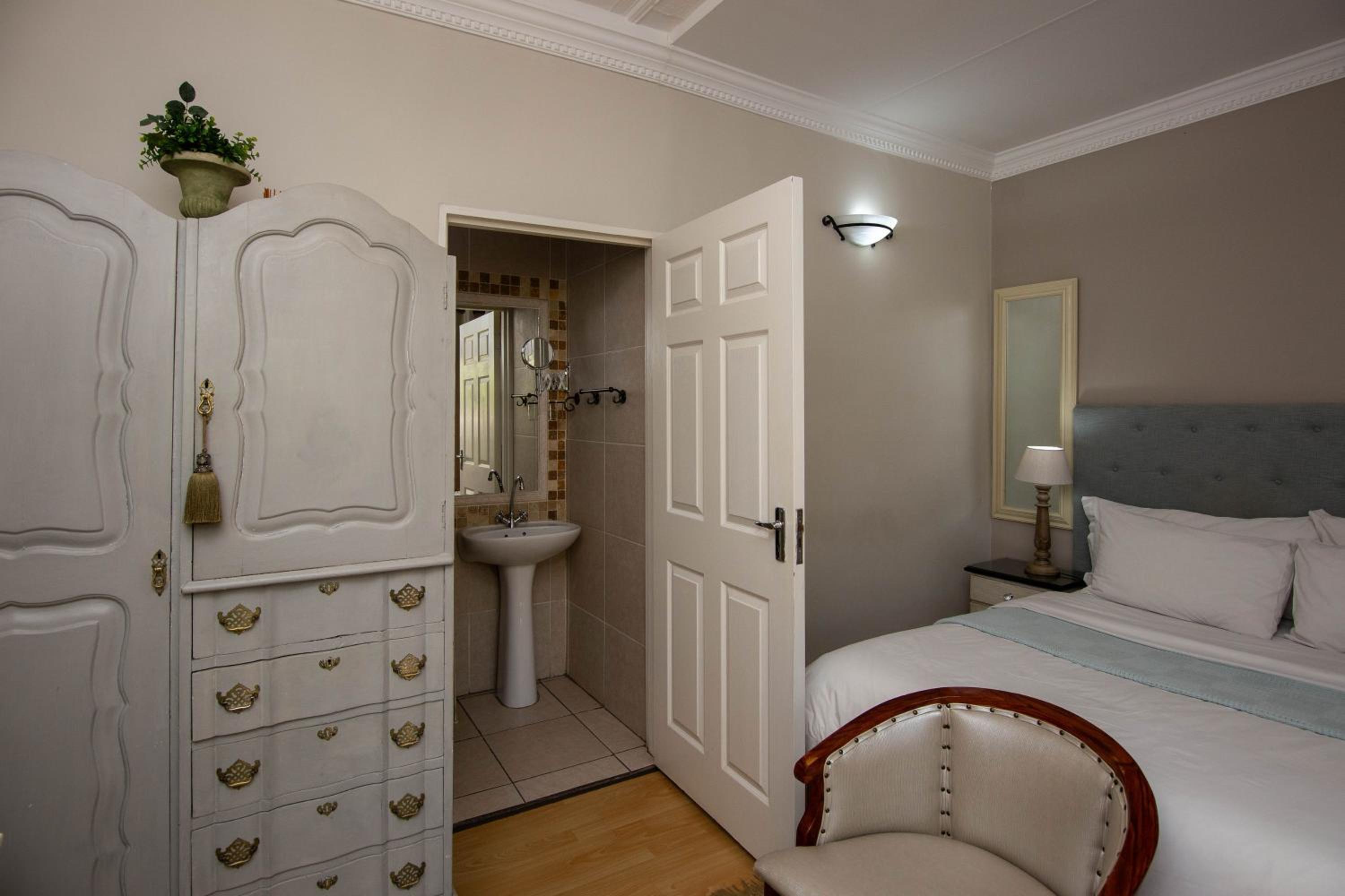 Oleander Guest House