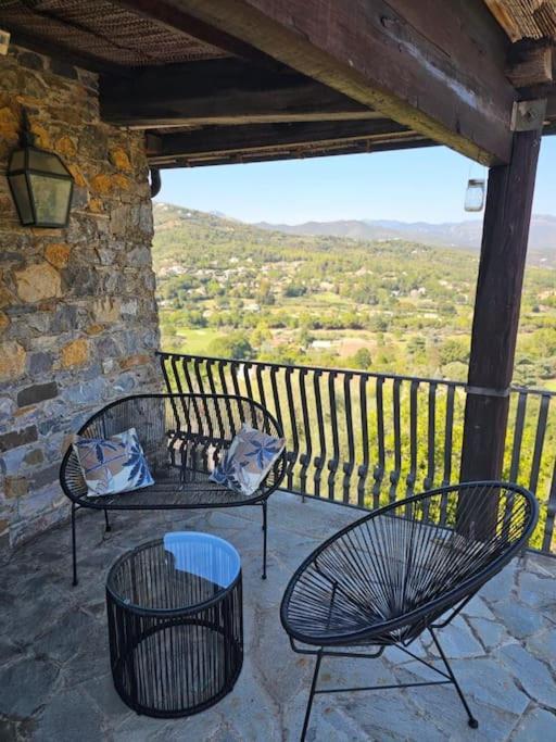 Idyllische Landhaus Villa mit Pool und Fernblick view 5