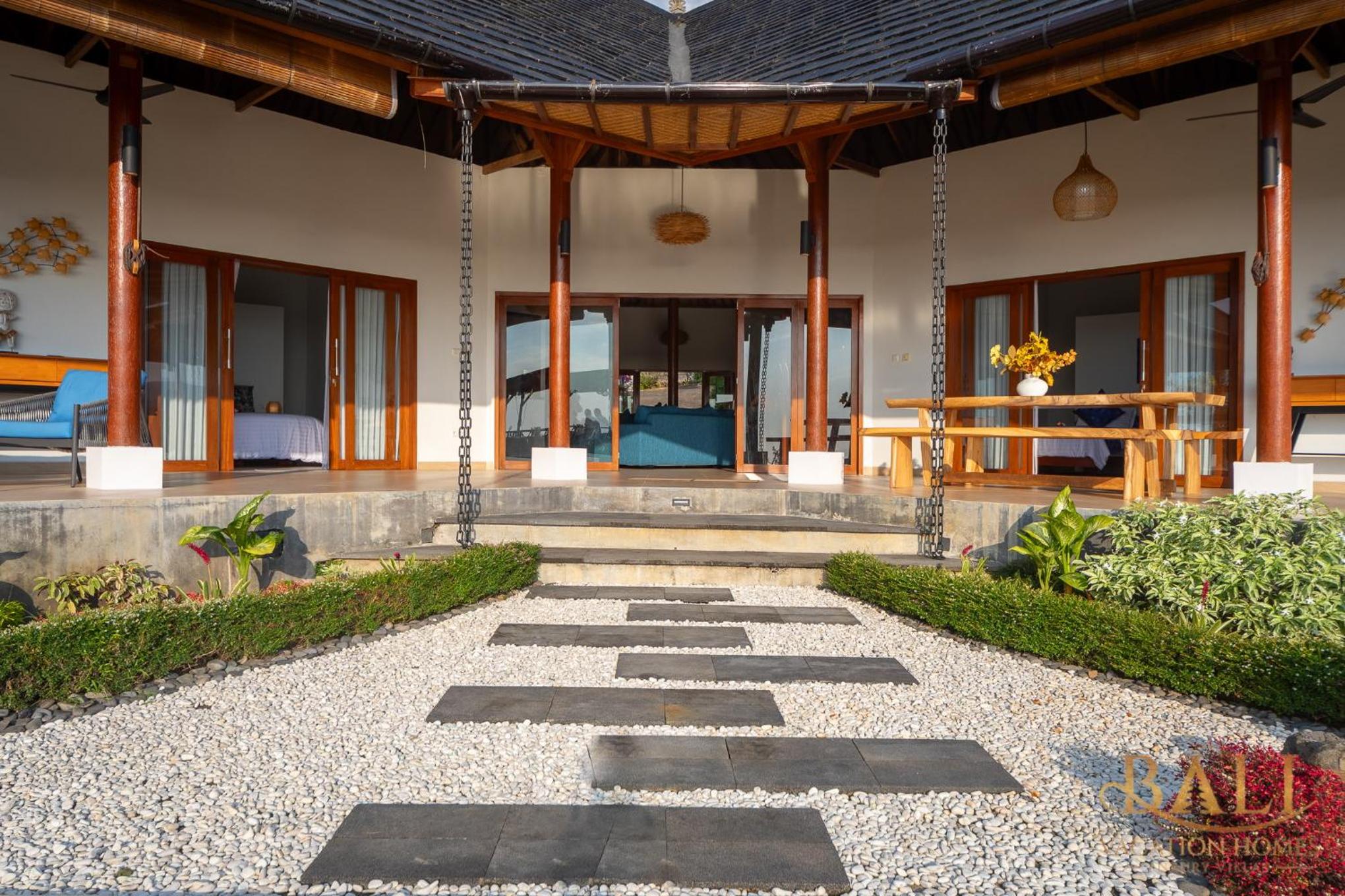 Villa Linggah Longgah, Bali - Spectacular Clifftop Elegance! view 5