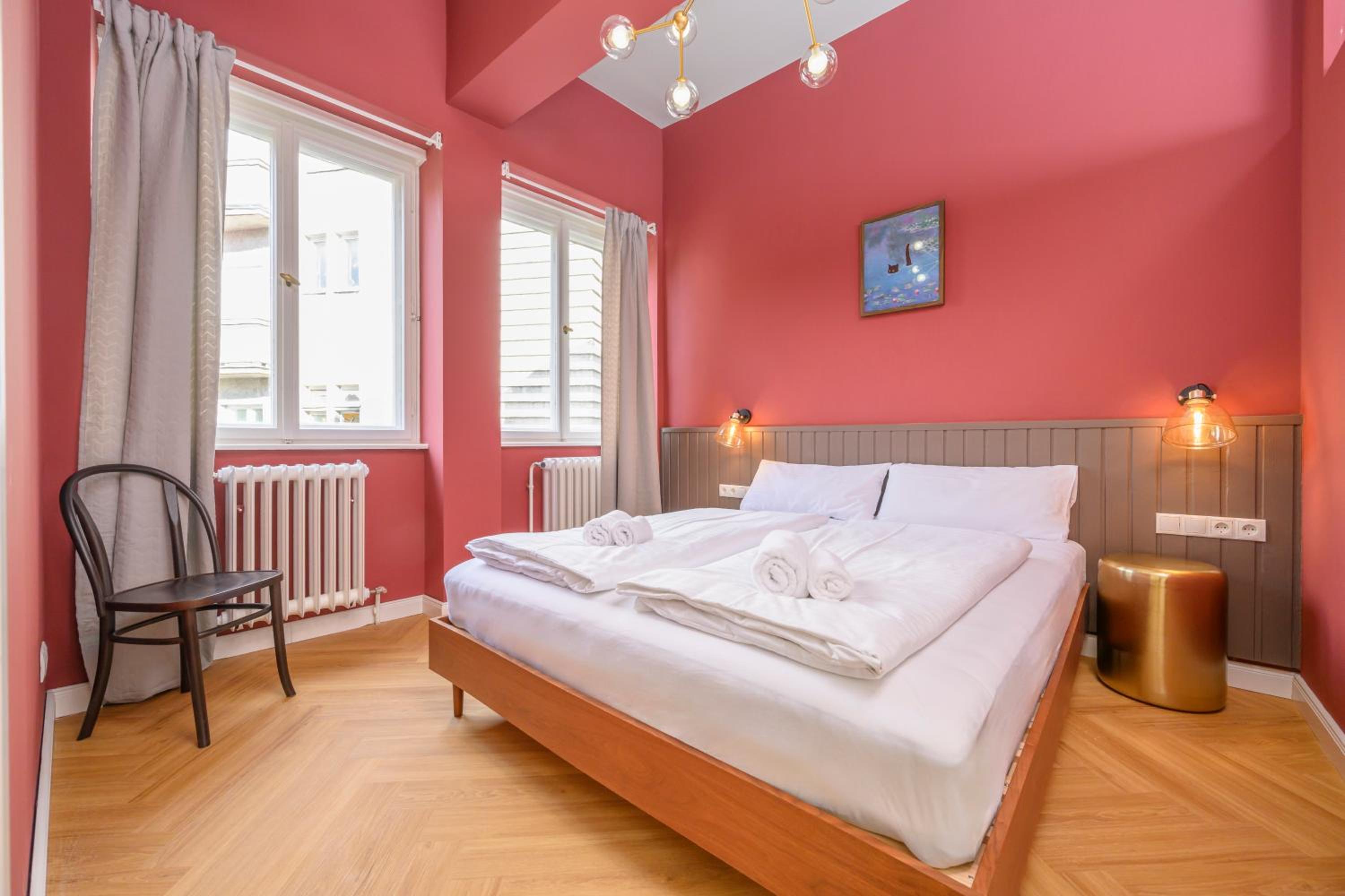 Palais Palffy Suits