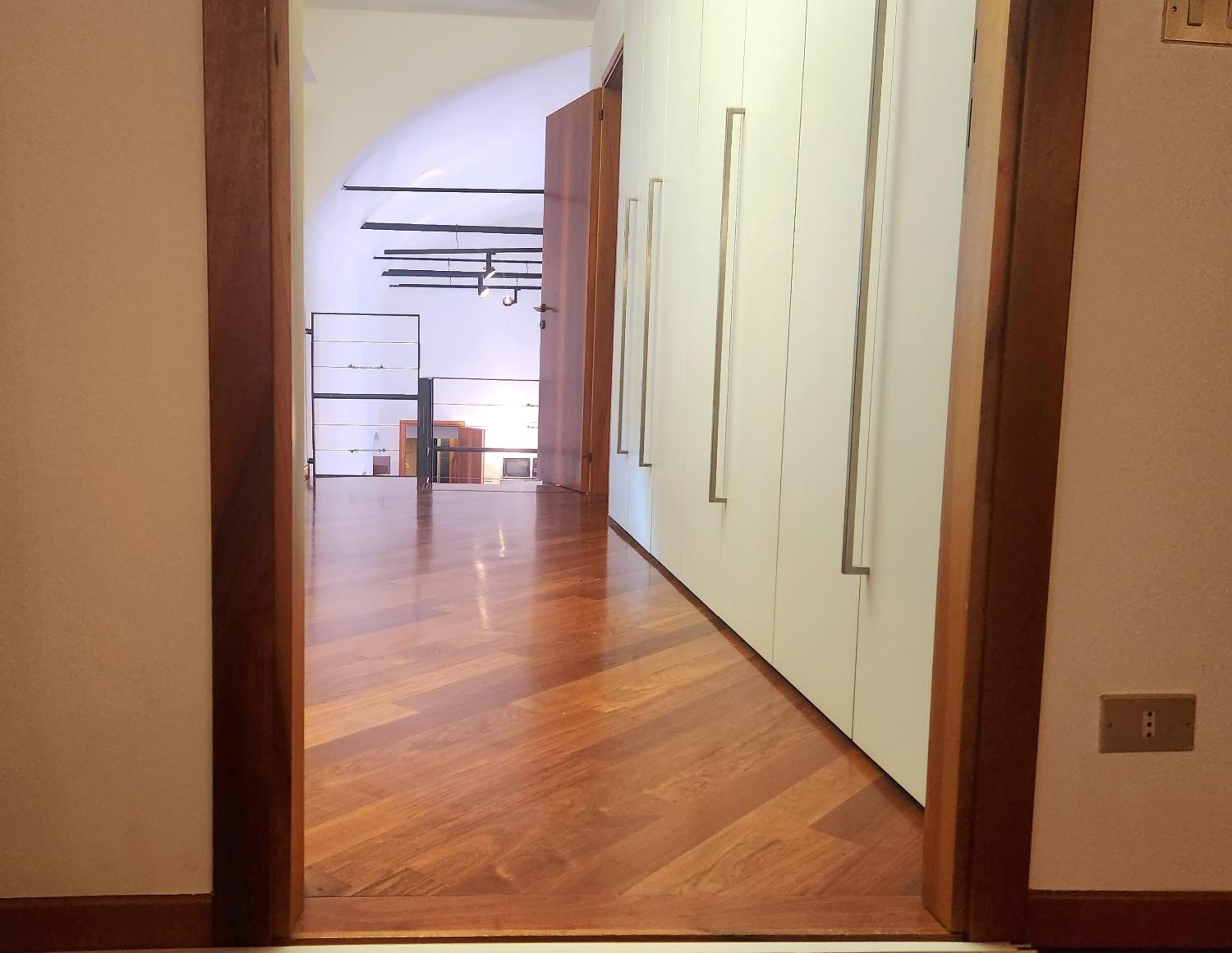 Loft Artigliere Centro Verona 120mq 4 rooms view 4